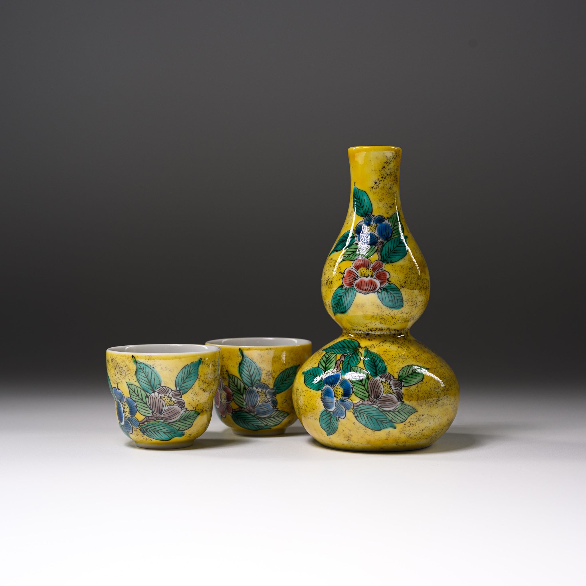 Premium Kutani Ware Sake Set - Yoshidaya Camellia Japanese Ceramic Drinking Vessels | Traditional Sake Cups & Decanter for Authentic Japanese Dining Experience
