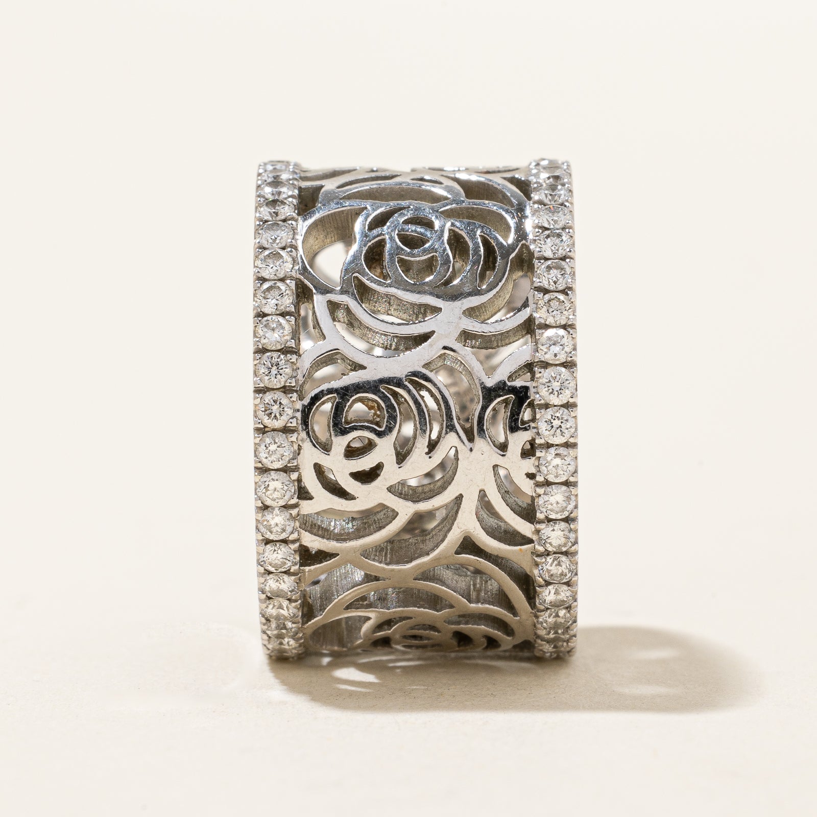 Exquisite Diamond Filigree Floral Wedding Band Ring - 0.88 Carat Total Weight (ctw) - Size 5.5 - Perfect for Bridal Jewelry, Anniversary Gifts & Special Occasions
