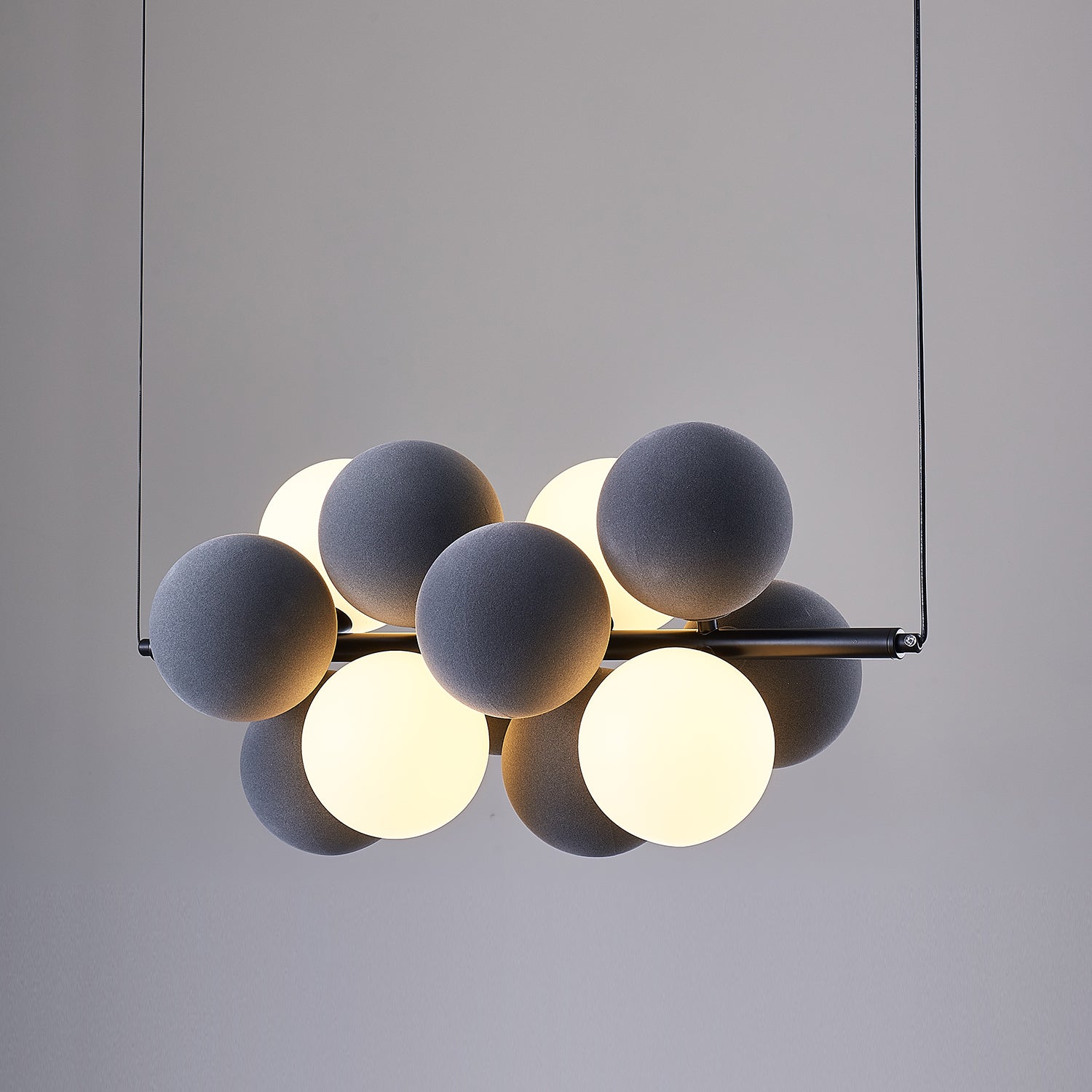 Bubbles Holly Pendant Lamp - Modern Glass Hanging Light Fixture for Living Room, Bedroom, Dining Room & Kitchen Decor