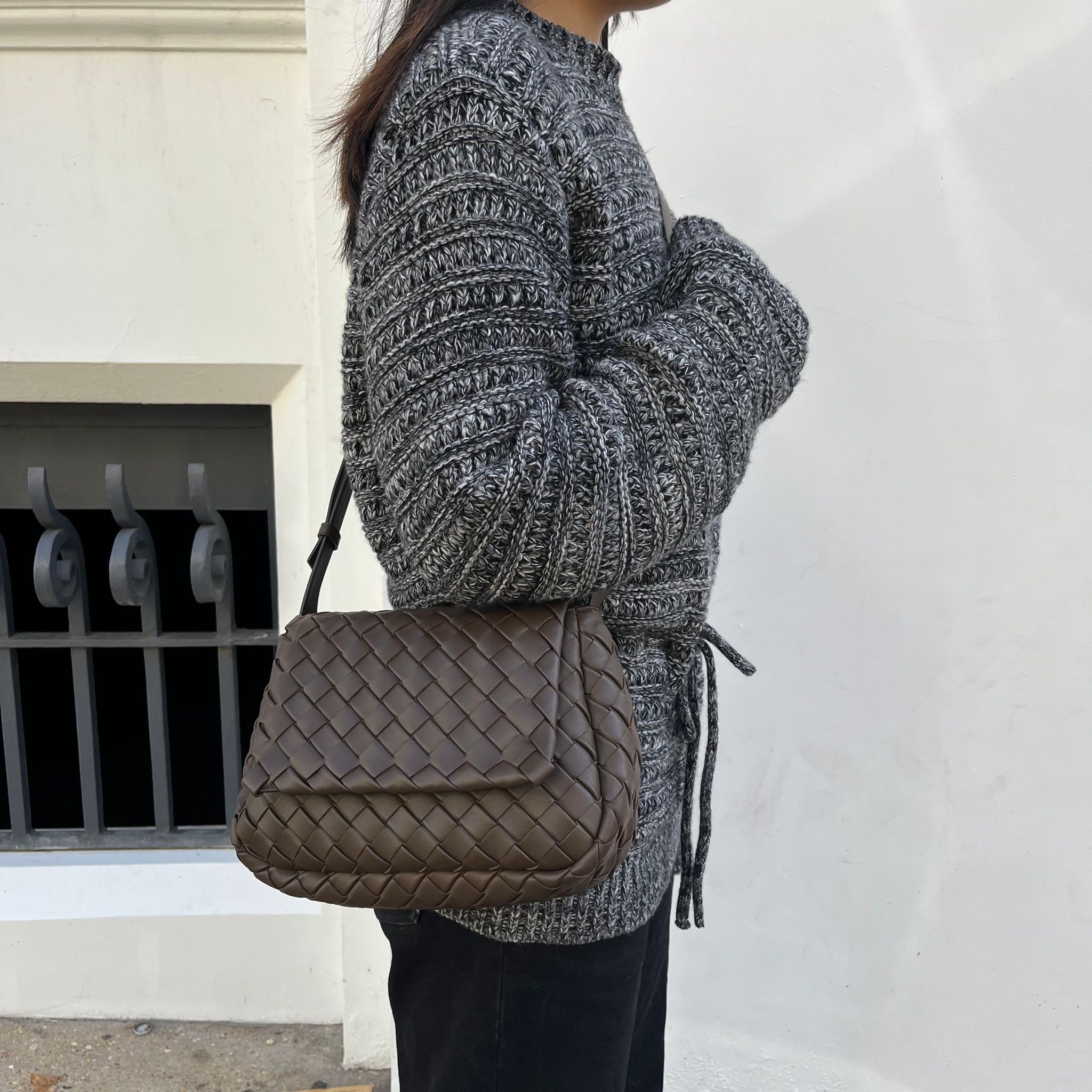 Premium Soft Cobble Messenger Bag - Light Brown Leather Crossbody Bag for Men & Women | Stylish & Durable Everyday Carry for Work, Travel & Commuting