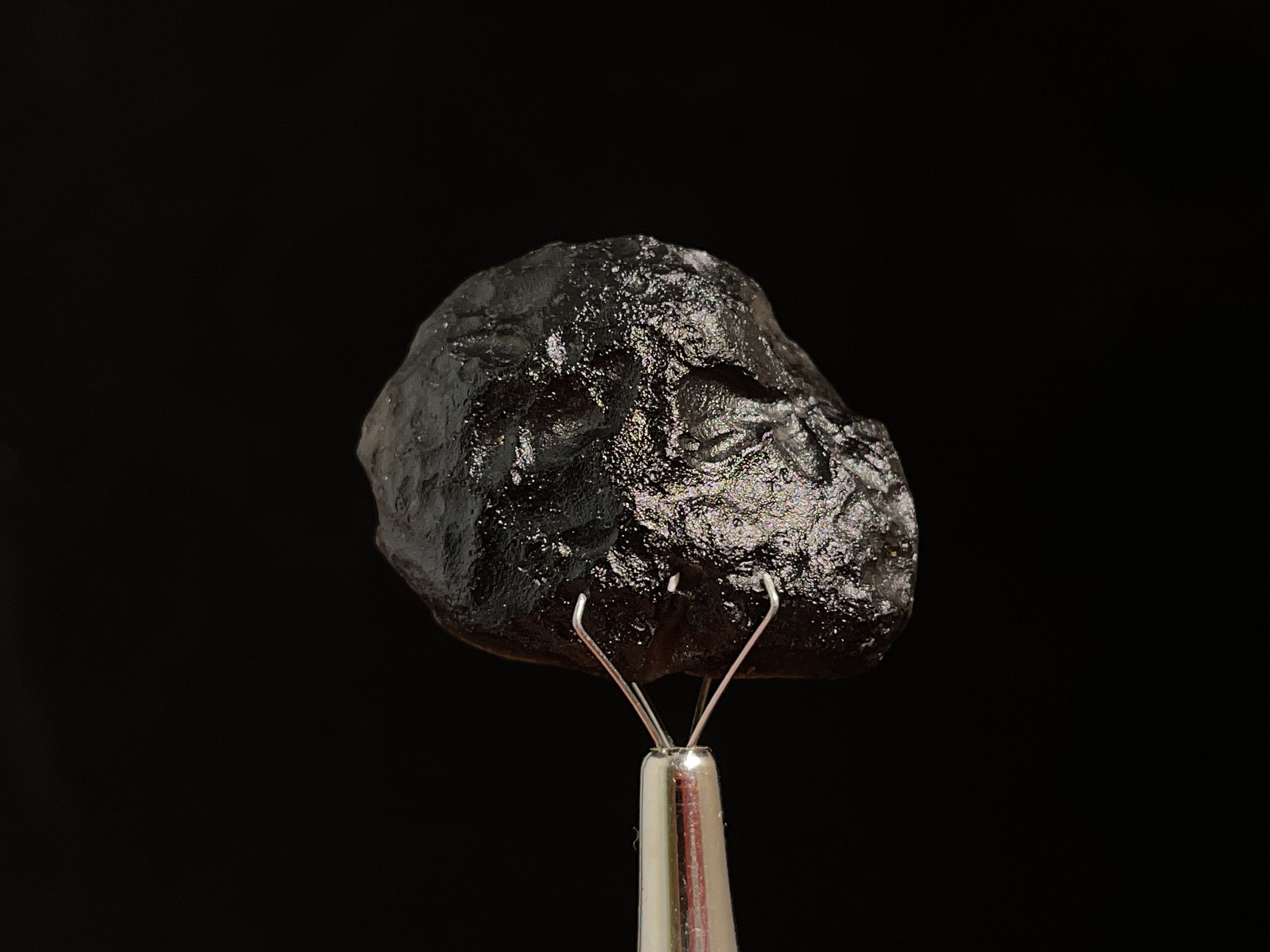 COLOMBIANITE Raw Crystal - Natural Obsidian & Tektite Stone for Metaphysical Healing, Chakra Balancing & Energy Work | 45387 | Perfect for Meditation, Reiki, Spiritual Growth & Home Decor