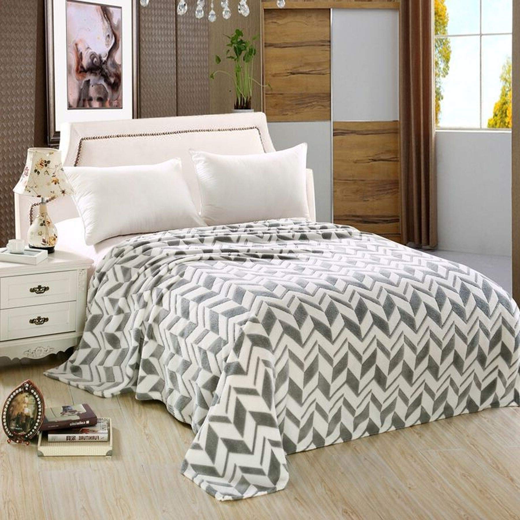 Soft & Cozy Arrow Microplush Blanket for Bed, Couch & Travel - Ultra Plush Home Essentials Throw Blanket for Winter, Gifts & Relaxation