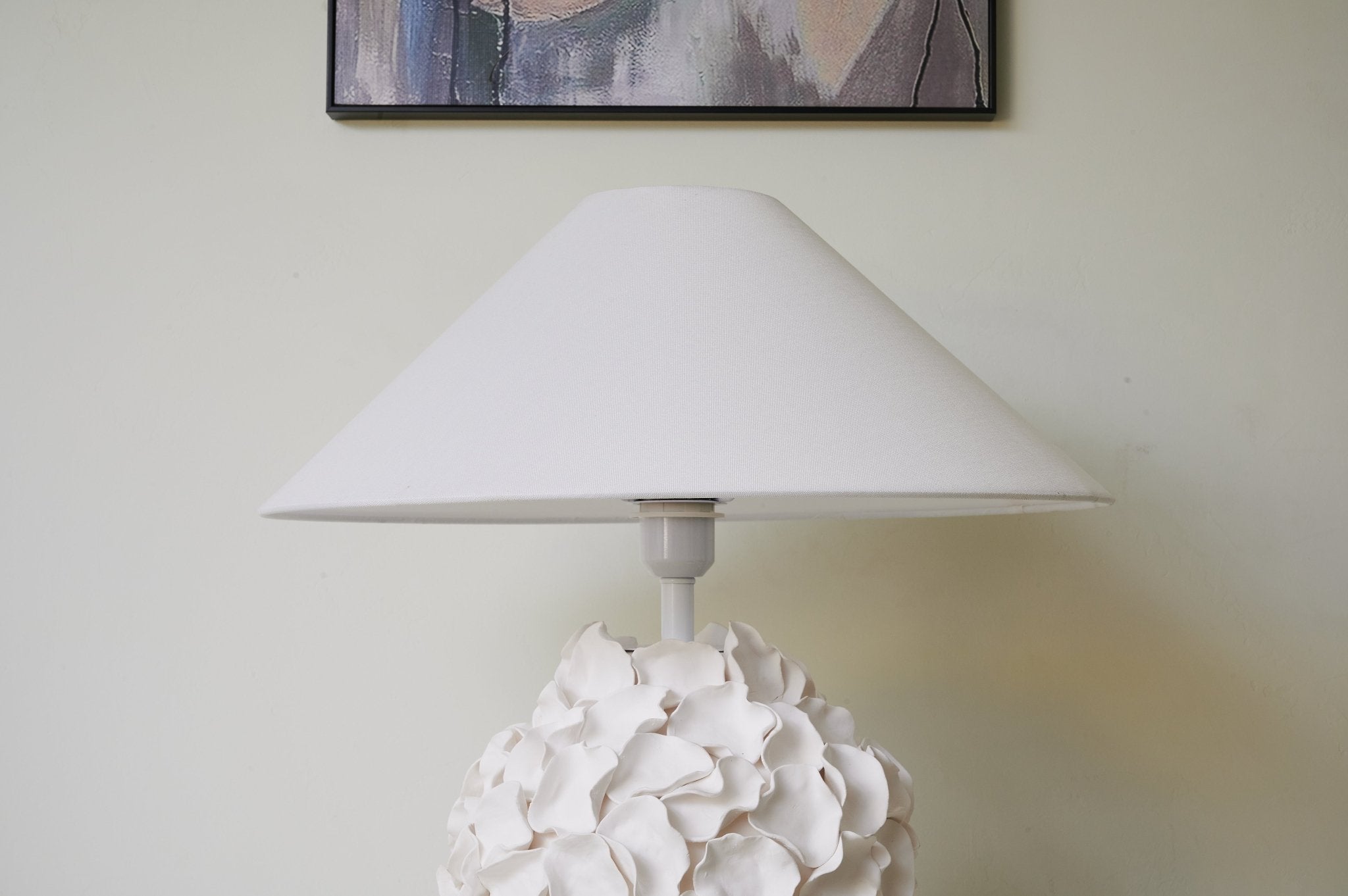 Florae Ceramic Table Lamp - Modern Home Decor for Bedroom, Living Room & Office - Elegant Handcrafted Ceramic Lamp with Soft Glow Lighting