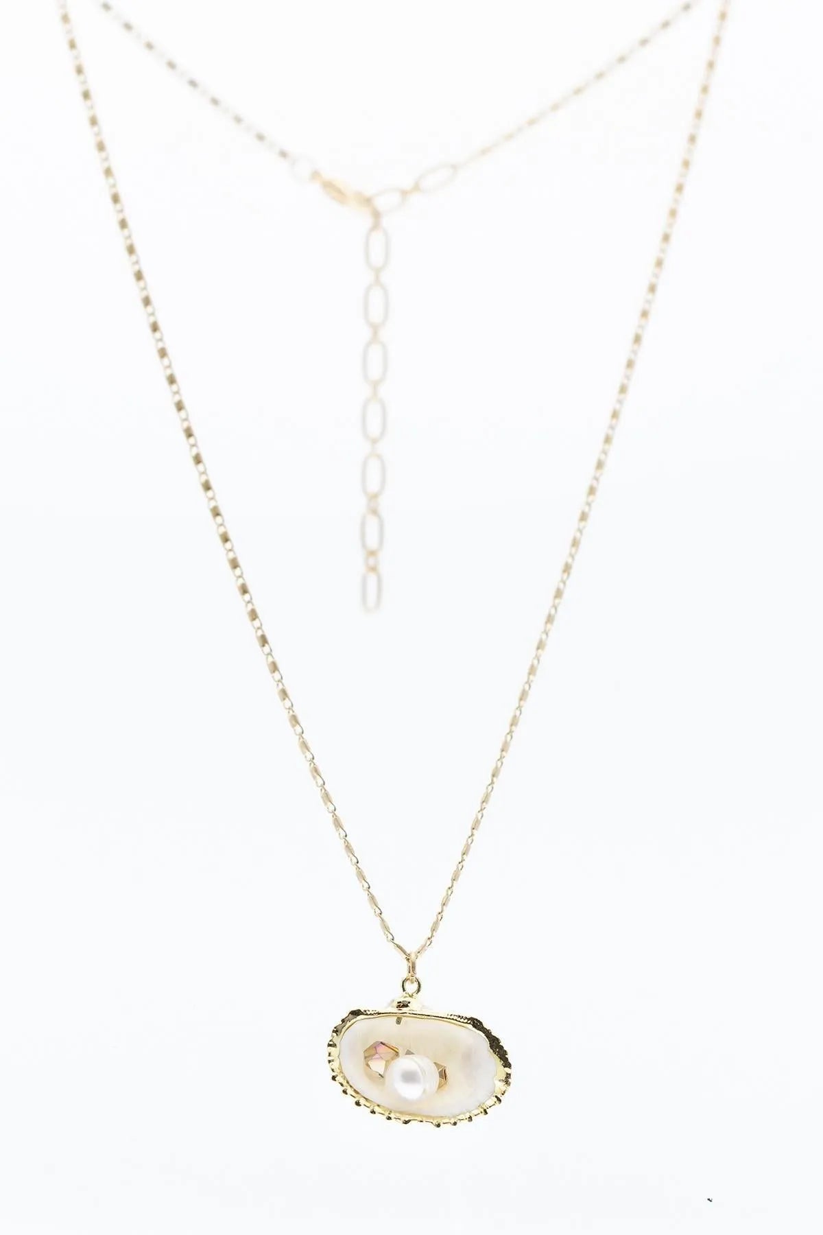 Elegant Pearl and Shell Gold Chain Necklace for Women - Perfect for Weddings, Parties & Everyday Wear