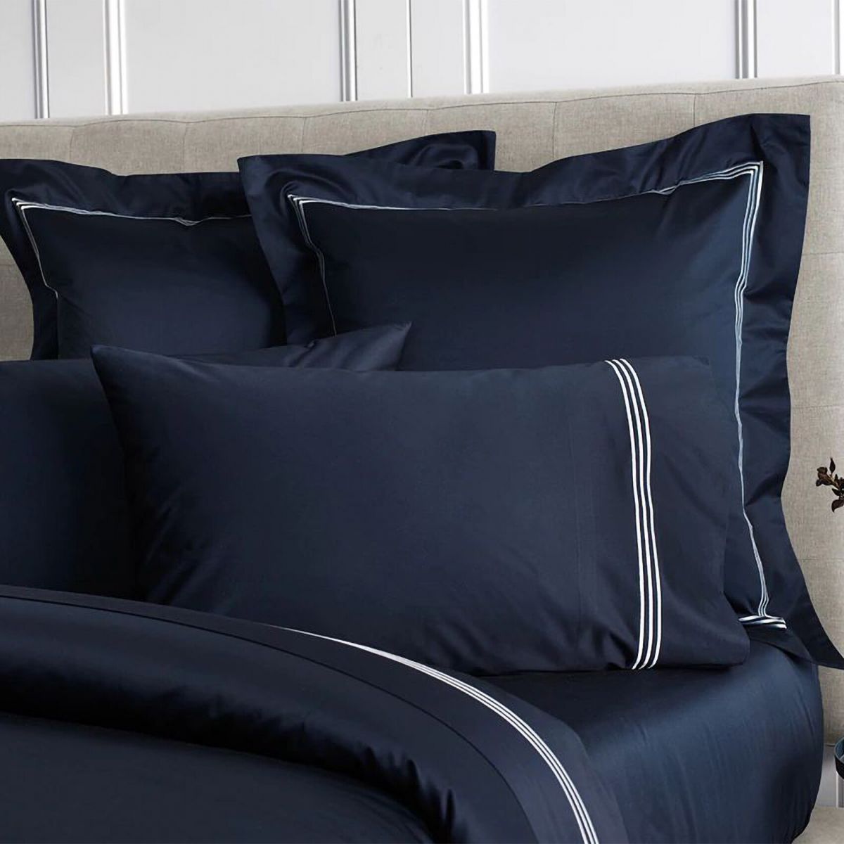Luxury 1200 Thread Count Palaise Lux Midnight Quilt Cover Set by Sheridan - Premium Soft Bedding for Master Bedroom & Guest Room Decor