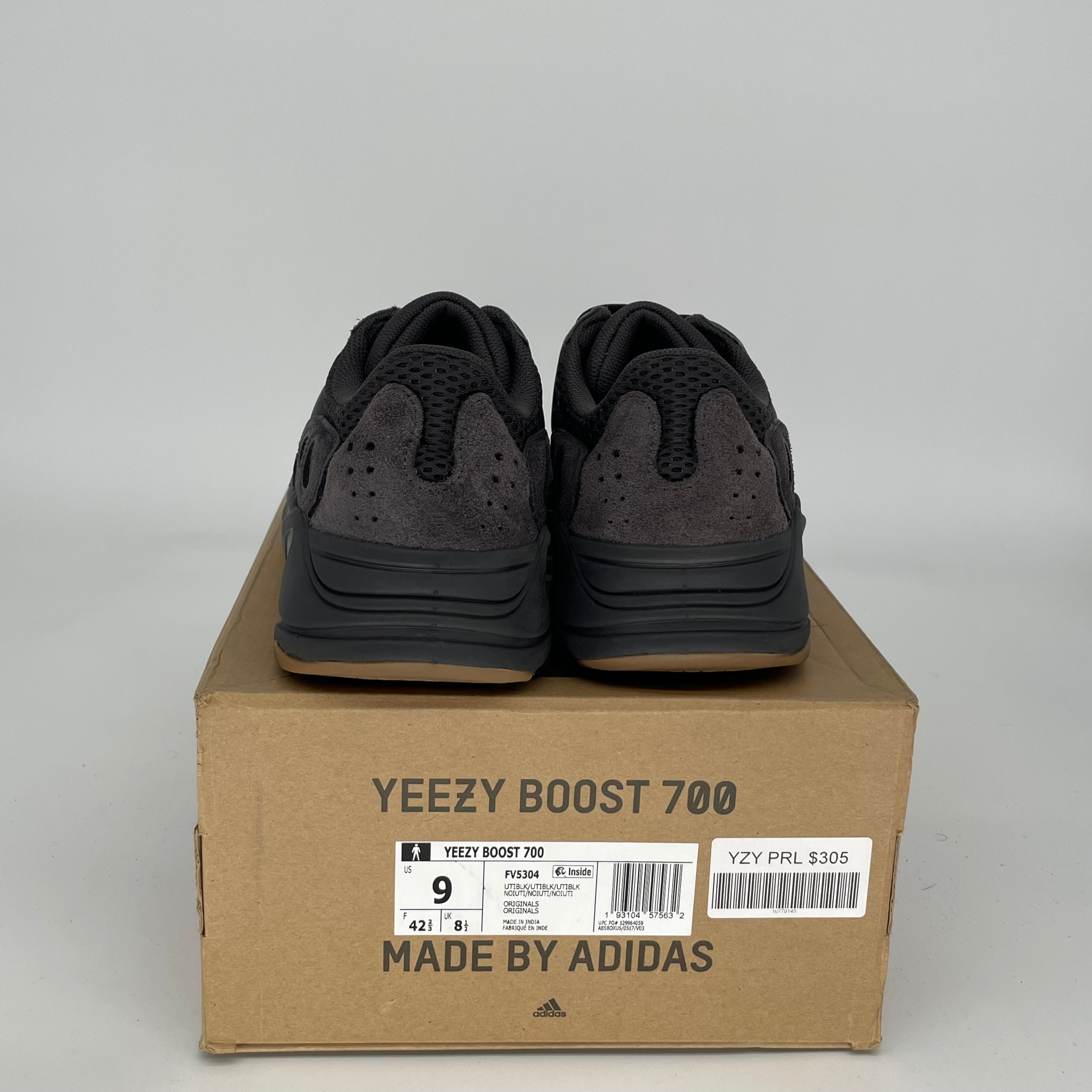 Adidas Yeezy 700 Utility Black Men's Sneakers - Size 9 FV5304 | Comfortable Running Shoes for Casual Wear & Street Style Fashion
