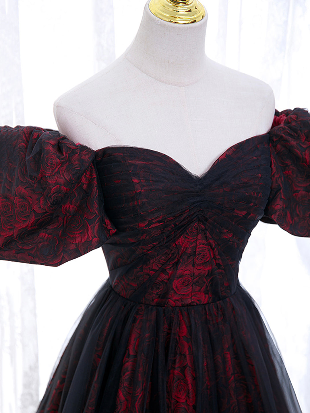 Elegant A-Line Tulle Lace Burgundy Long Prom Dress | Formal Evening Gown for Homecoming, Wedding, and Special Occasions