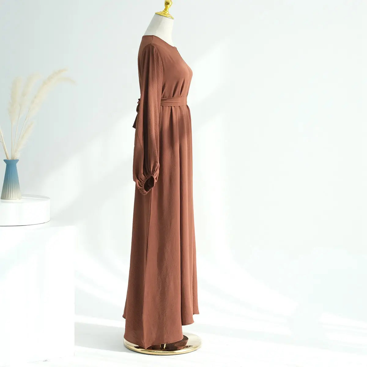 Elegant Muslim Women's Cuff Sleeve Abaya Dress - Modest Islamic Prayer Dress for Daily Wear & Special Occasions
