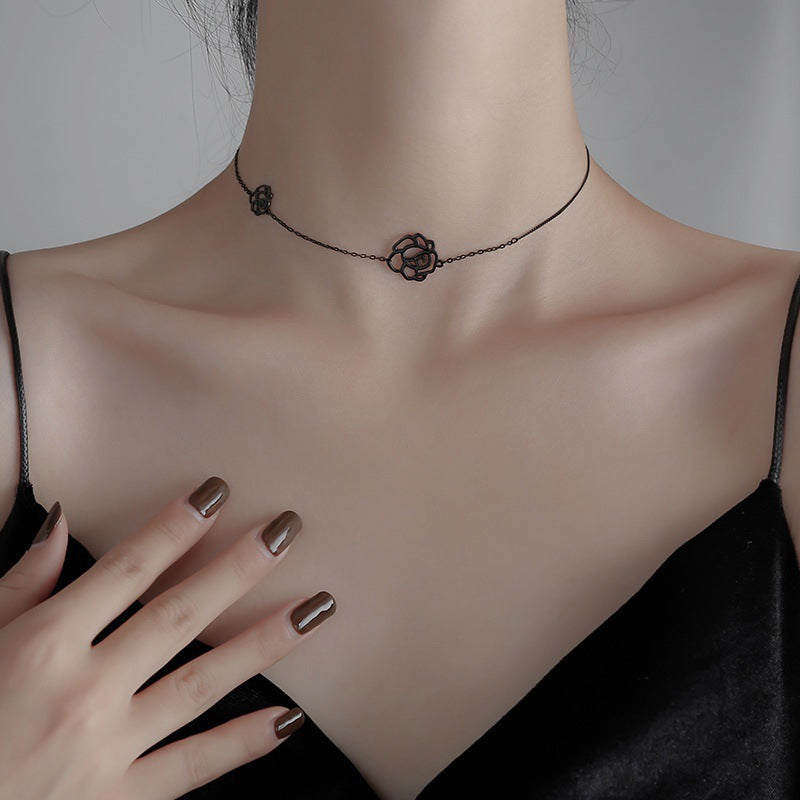 Gothic Black Camellia Rose Choker Necklace for Women - Elegant Victorian Style Gothic Jewelry for Halloween, Cosplay, and Evening Parties | P541
