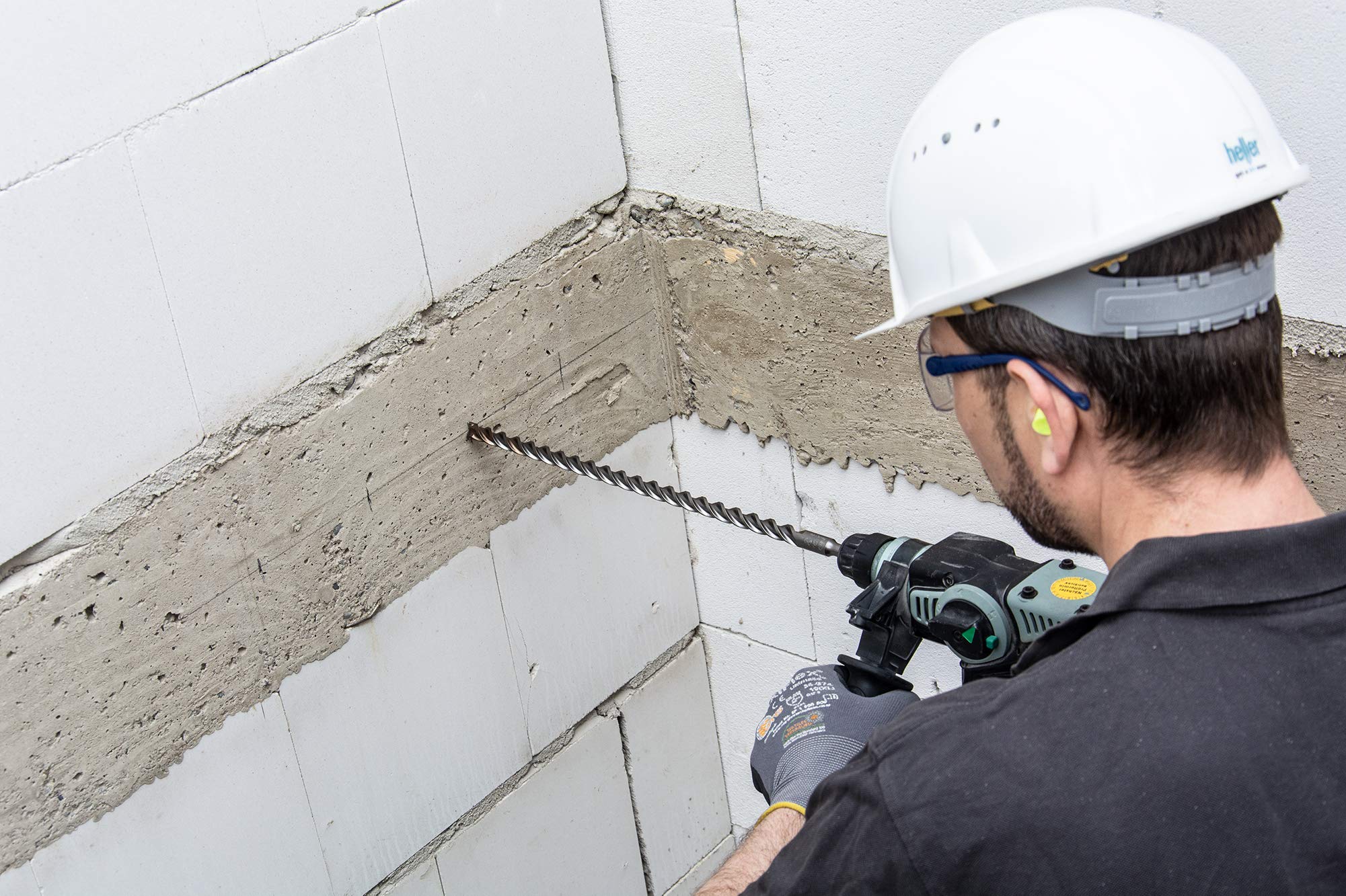 280914 SDS-Plus Hammer Drill - 2618 Trijet Rotary Hammer with 9.84in x 15mm x 11.81in Size - Perfect for Concrete Drilling, Masonry Work & Heavy-Duty Construction Projects