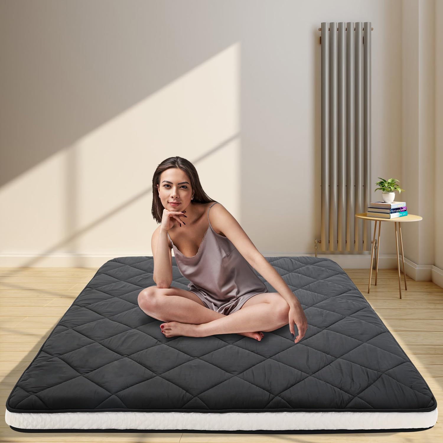 SUNYRISY Thick Japanese Futon Mattress - Foldable Floor Bed, Roll-Up Tatami Mat for Sleeping, Guest Bed & Camping - Queen Size, Black | Perfect for Small Spaces, Travel, and Home Lounging