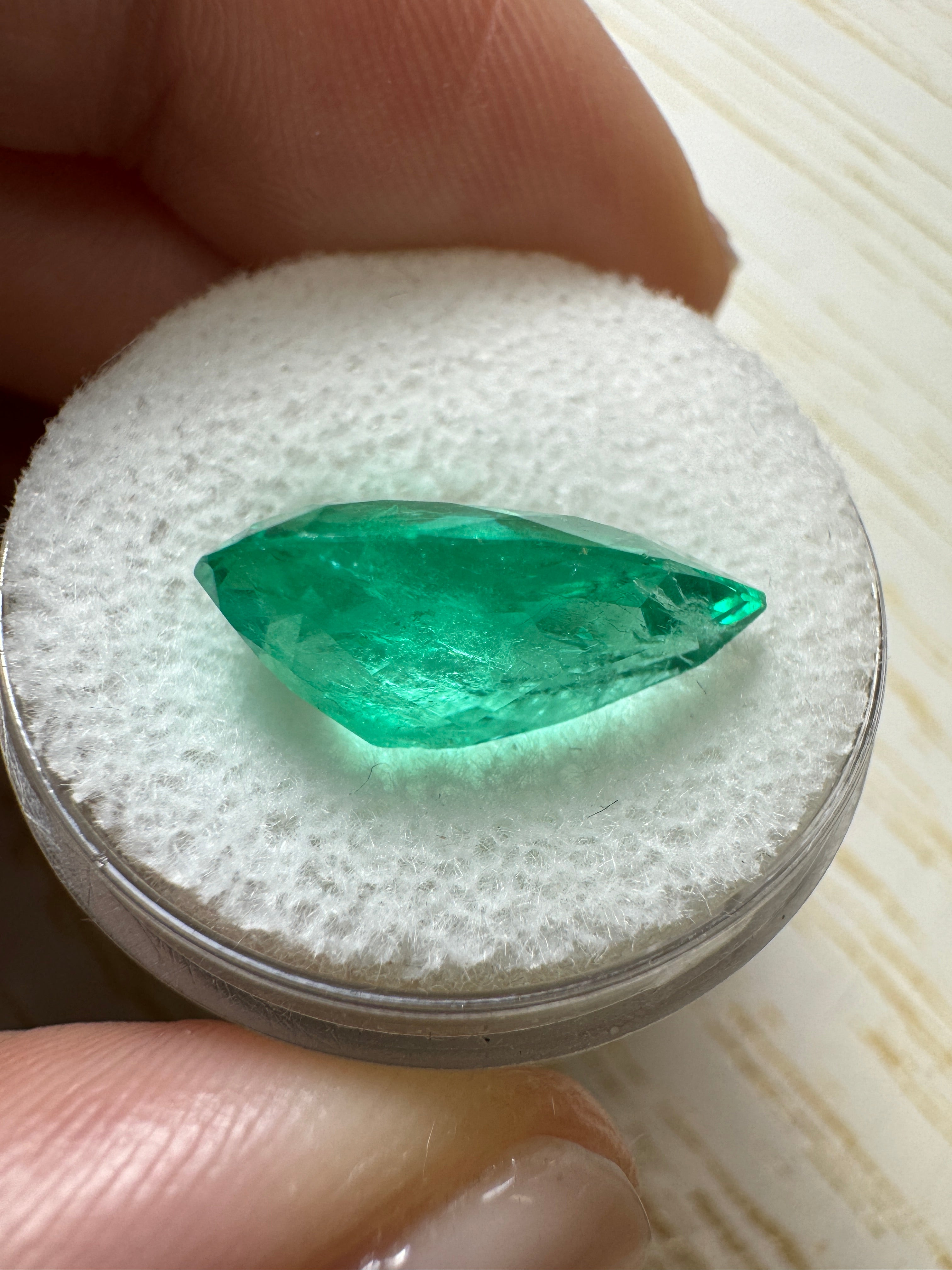 5.27 Carat 16x10mm Medium Green Natural Loose Colombian Emerald Pear Cut Gemstone for Jewelry Making, Engagement Rings & Luxury Gifts