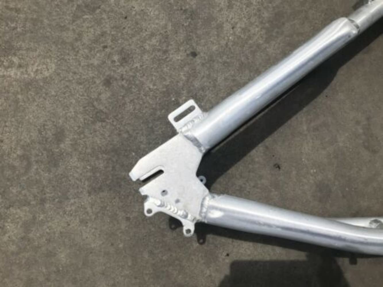 3.4L Felt Faker Gas Tank Frame with Motor Mount, 1 1/8