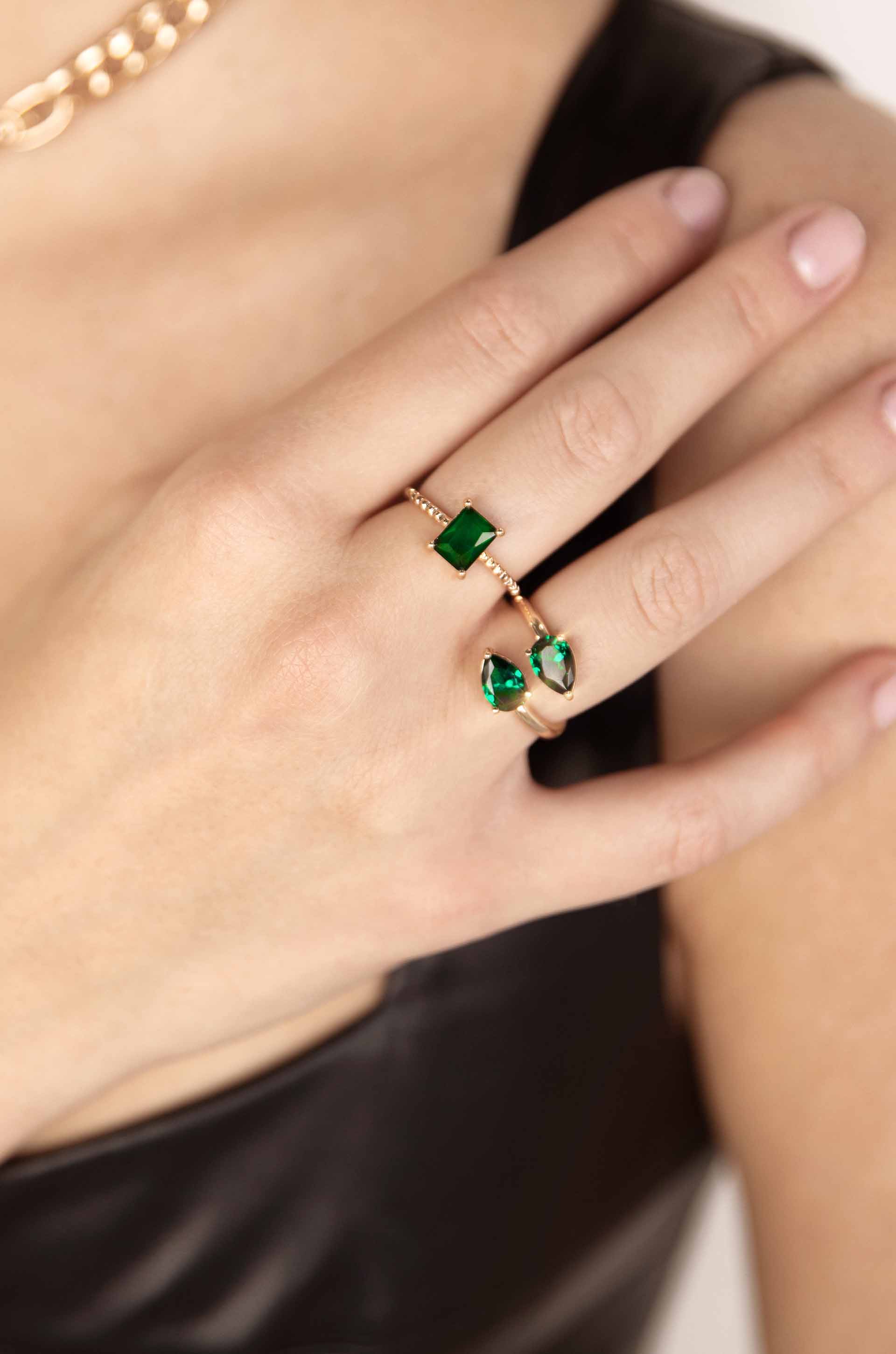 Elegant Crystal Teardrop Wrap Ring for Women - Dainty Adjustable Finger Ring - Perfect for Weddings, Parties & Everyday Wear