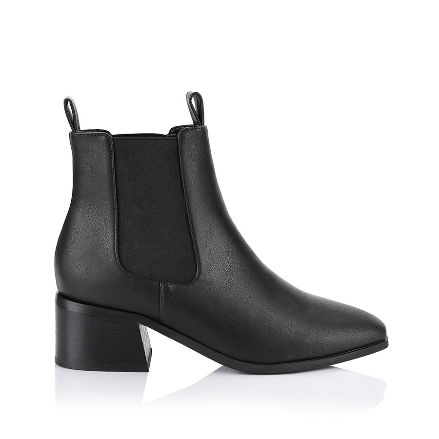Nas II Chelsea Ankle Boots for Women - Stylish Black Leather Boots | Comfortable & Fashionable | Perfect for Office, Casual Outings & Fall/Winter Seasons