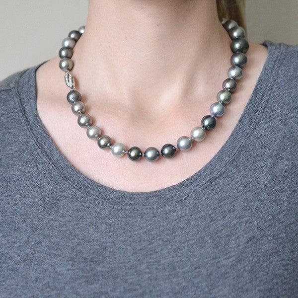 18kt Gold & Diamond Tahitian Pearl Necklace - Elegant Luxury Jewelry for Women, Perfect for Weddings, Parties & Special Occasions