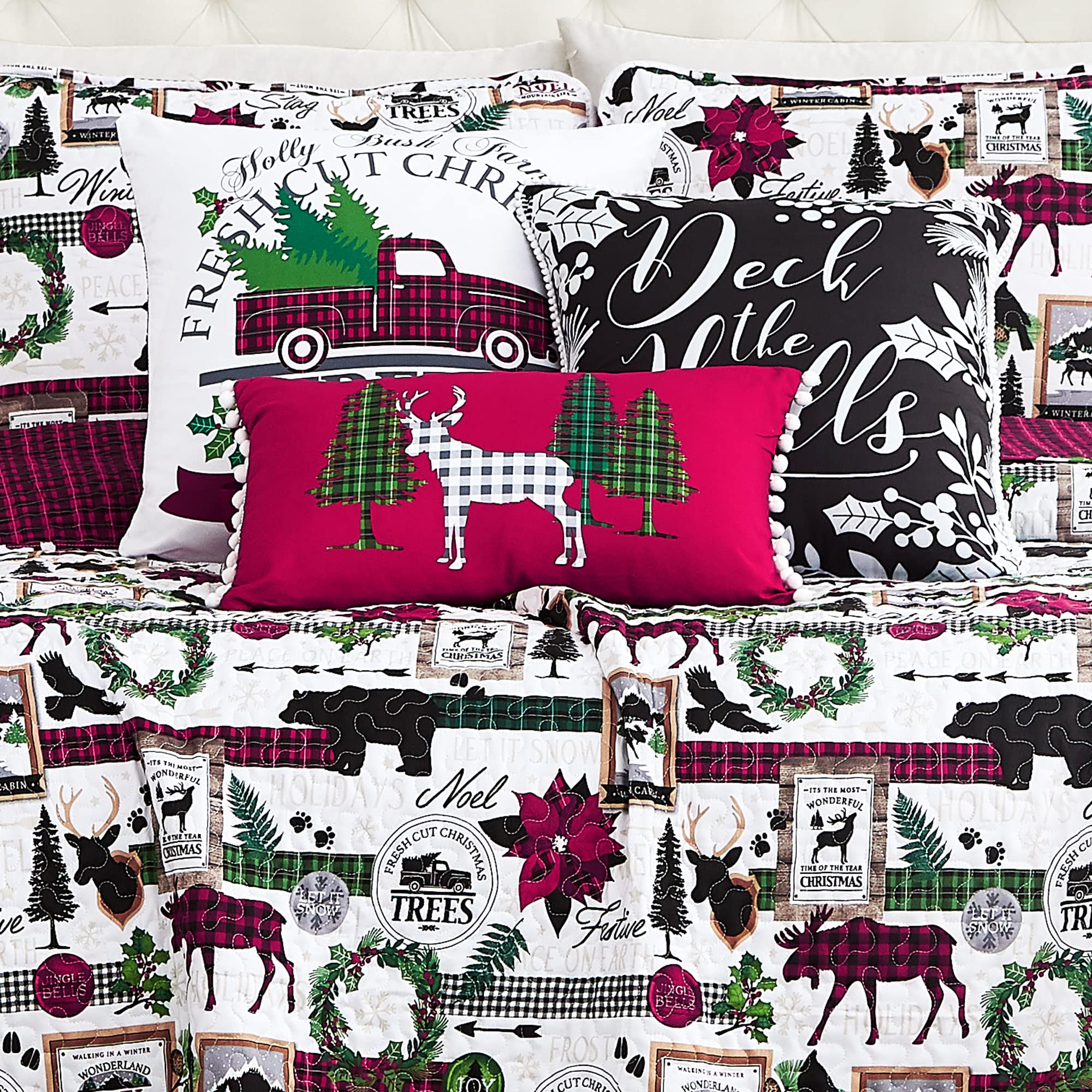 Southshore Fine Living Merry Town Christmas Quilt Set - Twin Size 5-Piece Holiday Bedding with Shams & Decorative Throw Pillow | Reversible Red Plaid & Rustic Cabin Print Design | Perfect for Cozy Winter Nights & Festive Home Decor