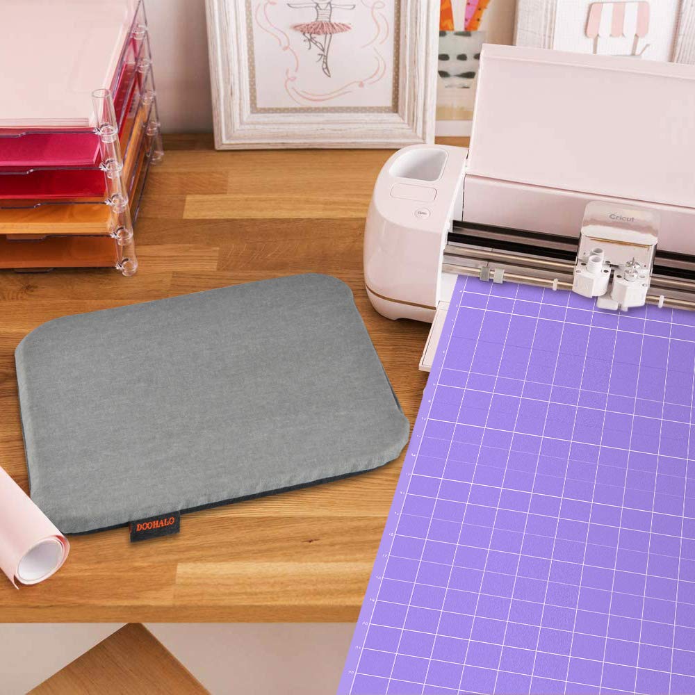 DOOHALO Heat Press Mat for Cricut Easy Press - Non-Stick Craft Ironing Mat for HTV Vinyl, T-Shirts & DIY Projects - Perfect for Power Heat Press Machine & Vinyl Transfer Insulation (Great for Home Crafting & Small Business Use)