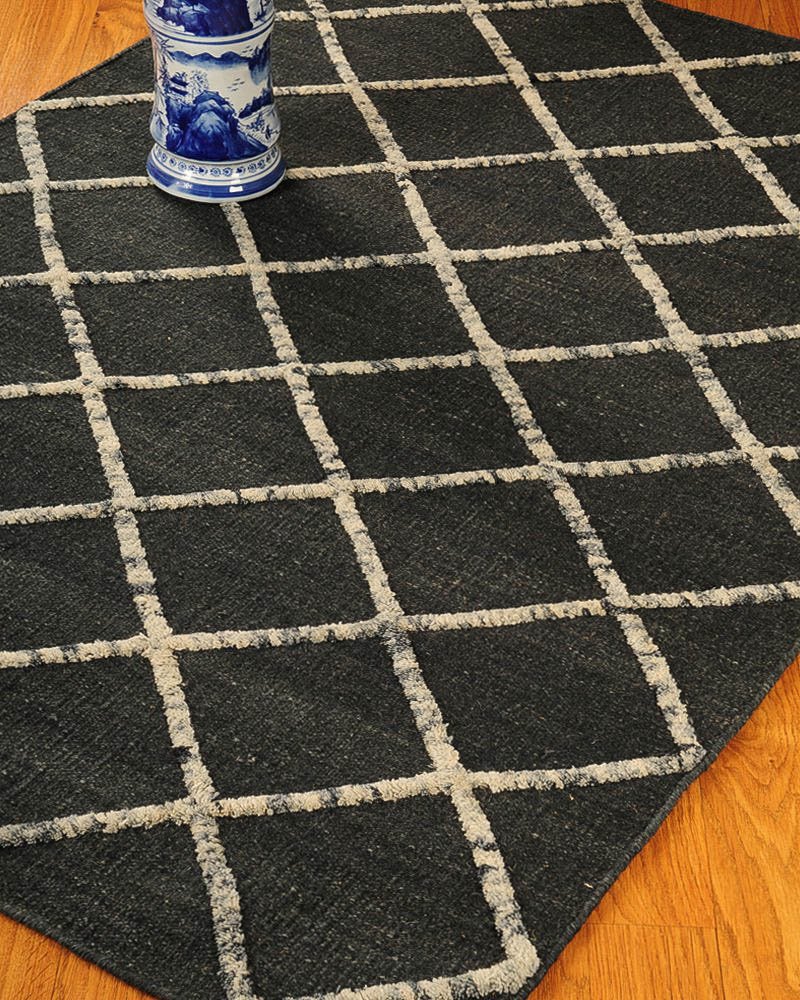 Handwoven Black Wool Area Rug 8' x 10' - Natural Fiber Living Room & Bedroom Rug - Eco-Friendly Home Decor for Cozy Spaces - Perfect for Modern Farmhouse, Boho Chic & Scandinavian Style Interiors