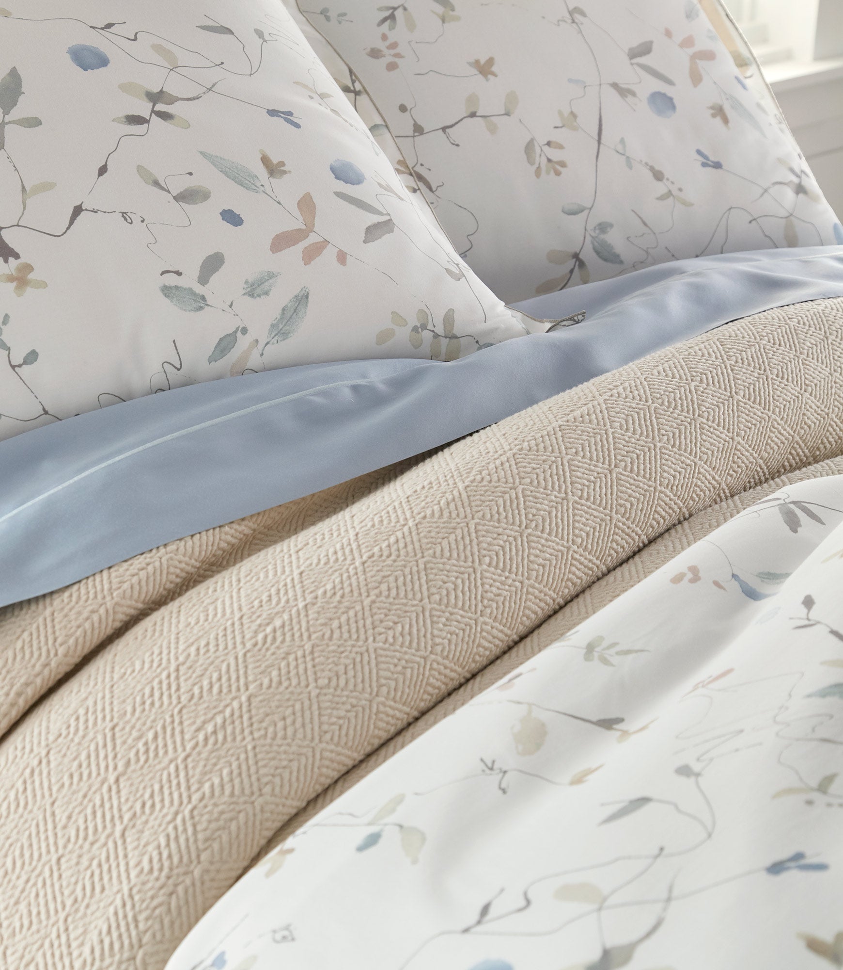 Premium Avery Percale Sham - 100% Cotton Pillowcase with Ultra-Soft Finish for Luxury Bedding - Perfect for Master Bedrooms, Guest Rooms & Hotels