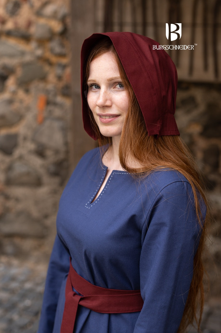Bonnet Helga Bordeaux - Stylish Women's Winter Hat for Cold Weather - Perfect for Outdoor Activities, Skiing, and Snowboarding