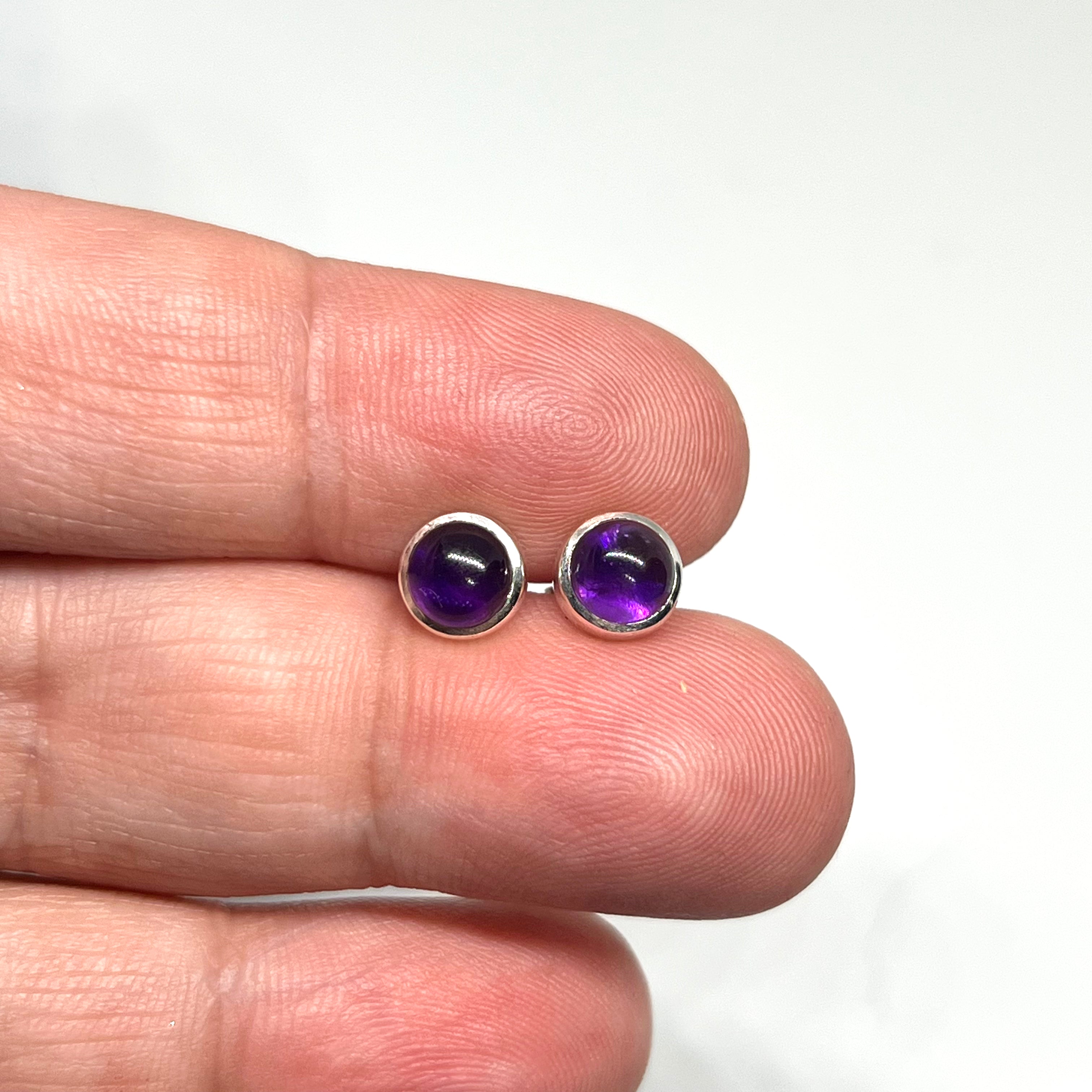 5.5mm Round Cabochon Bezel Set Stud Earrings - PSE017 - Perfect for Everyday Wear, Gift Giving & Special Occasions