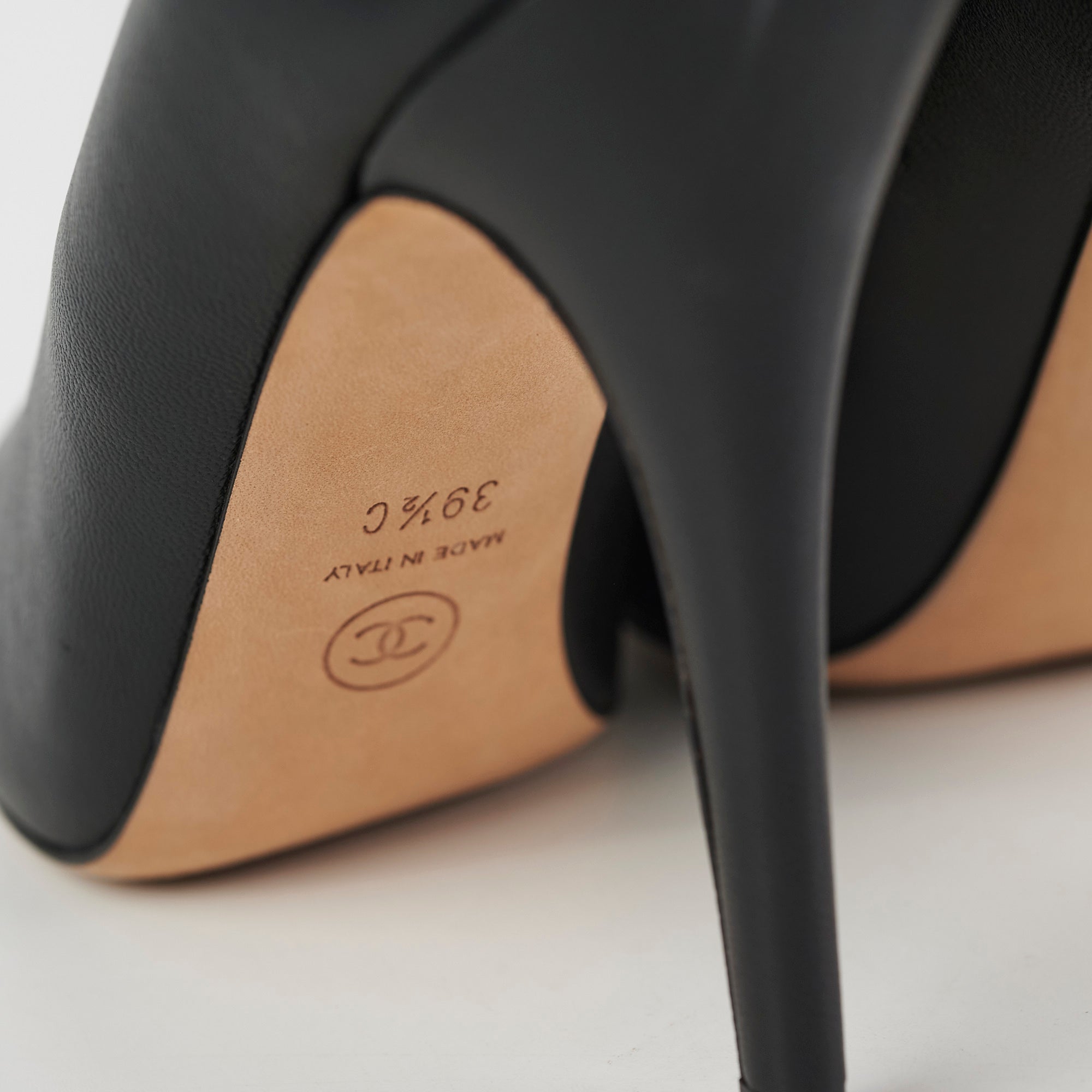 Chanel Black Leather High Heels Size 39.5 - Elegant Women's Dress Shoes for Parties, Weddings & Formal Events