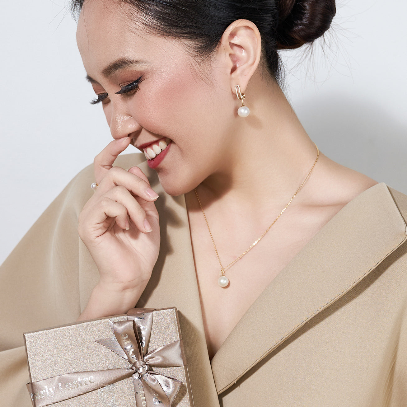 18K Solid Gold Freshwater Pearl Necklace for Women - Elegant Bridal Jewelry Gift, Wedding, Anniversary & Special Occasions