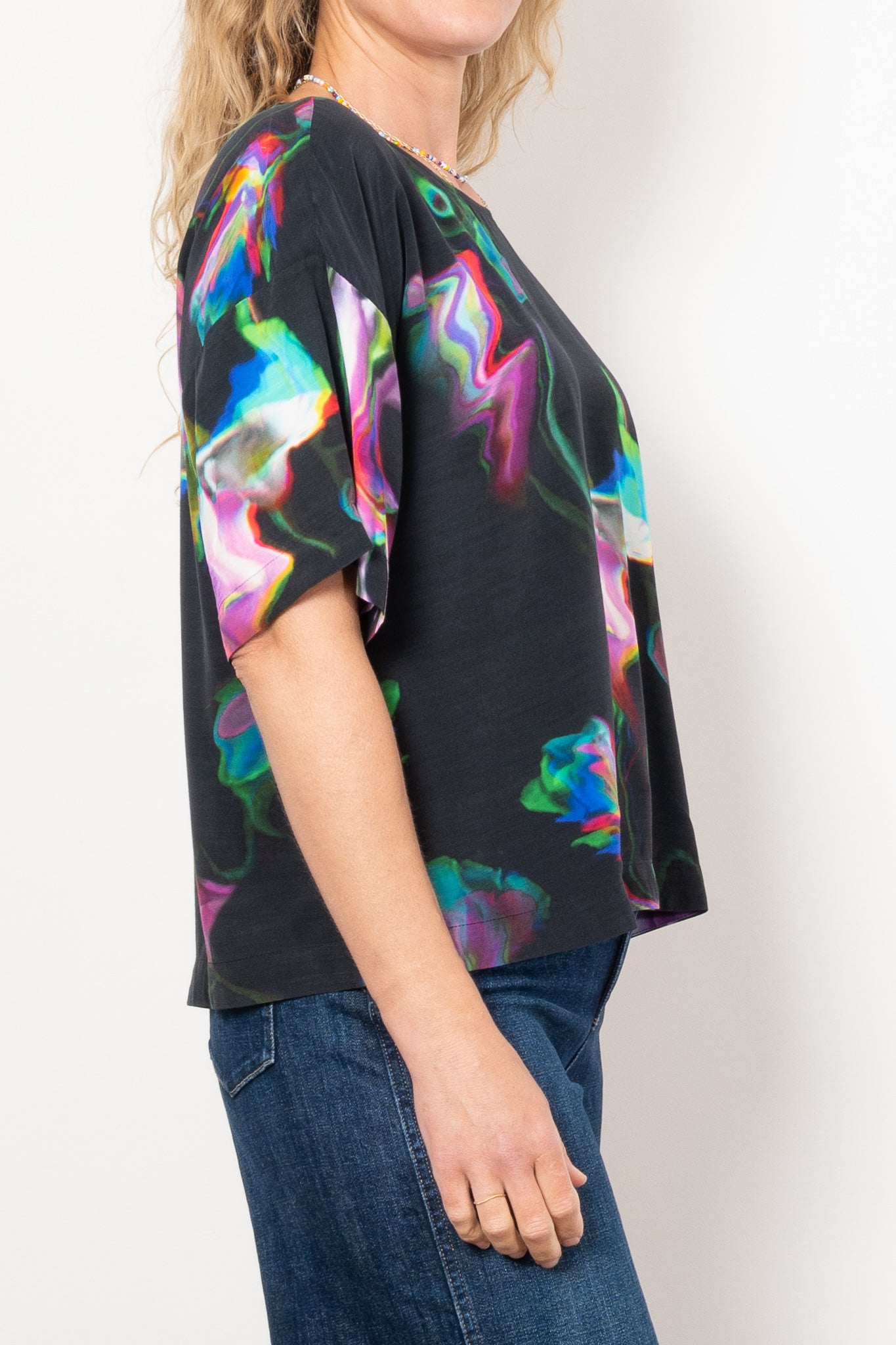 Elk Dela Top - Stylish Women's Blouse for Casual & Office Wear | Trendy & Comfortable Fashion Top for Everyday Outfits