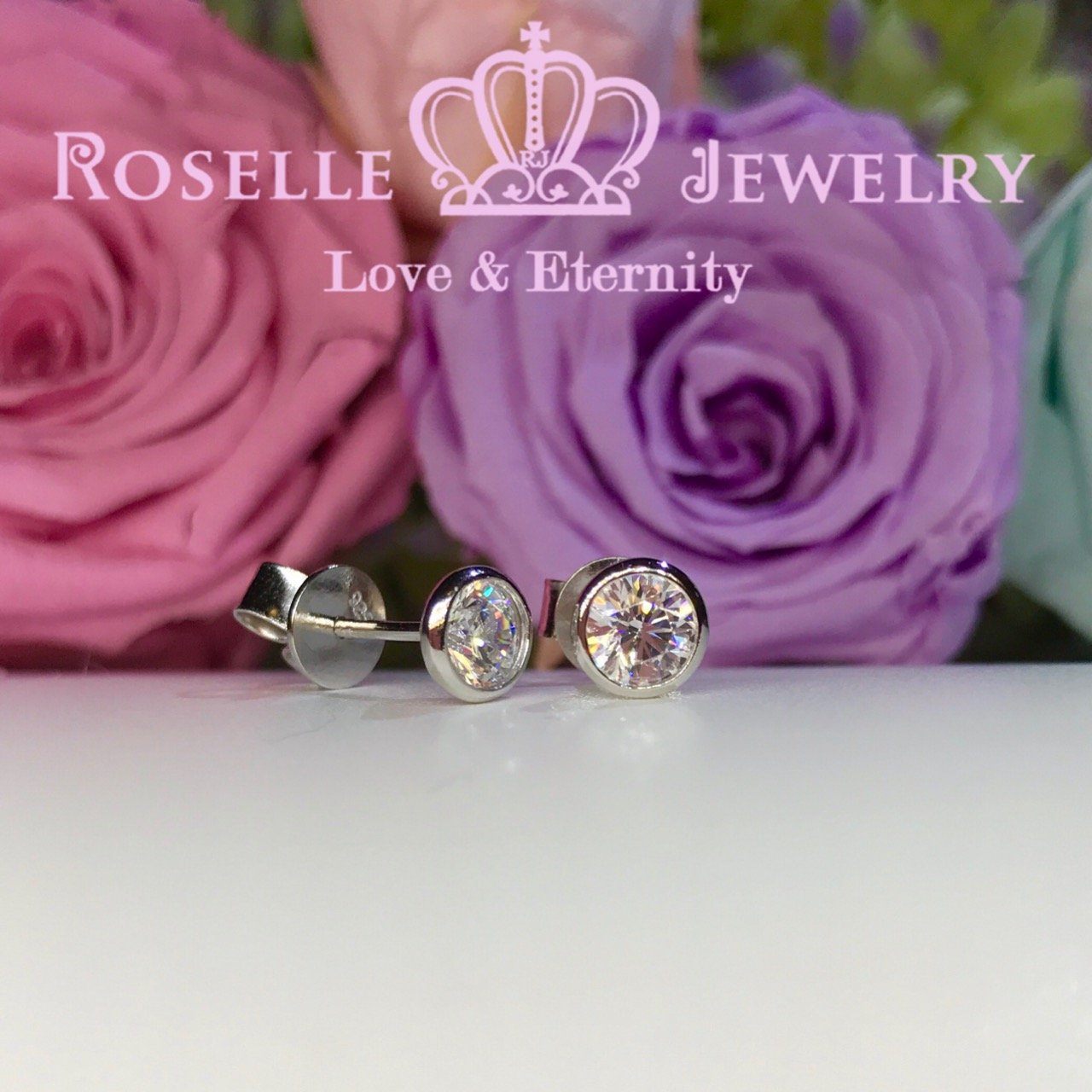 Bezel Stud Earrings - Minimalist Gold & Silver Earrings for Women | Perfect for Everyday Wear, Gifts & Special Occasions