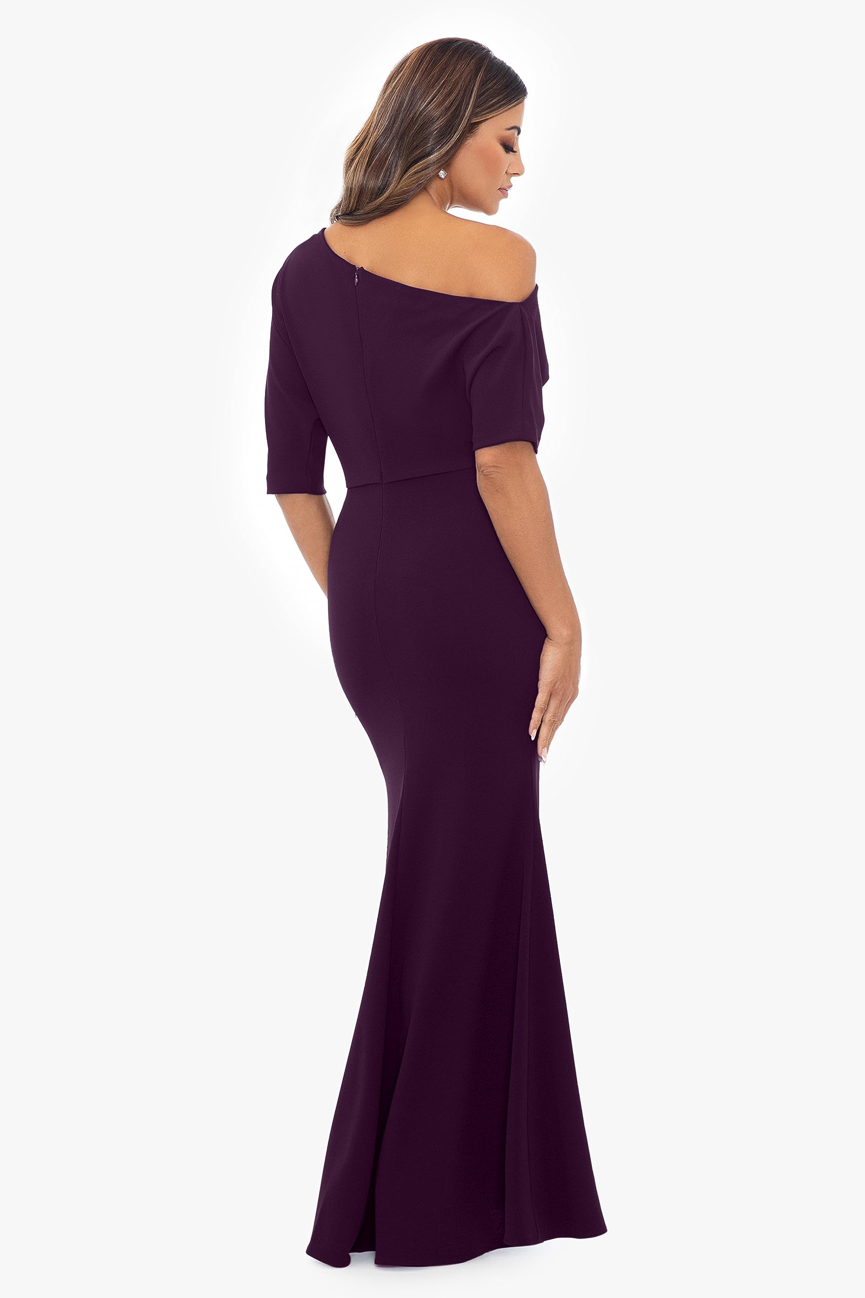 Betsy & Adam Women's Long One Sleeve Off Shoulder Scuba Crepe Sheath Gown Dress - Elegant Formal Evening Gown for Prom, Wedding, Cocktail Party & Special Occasions
