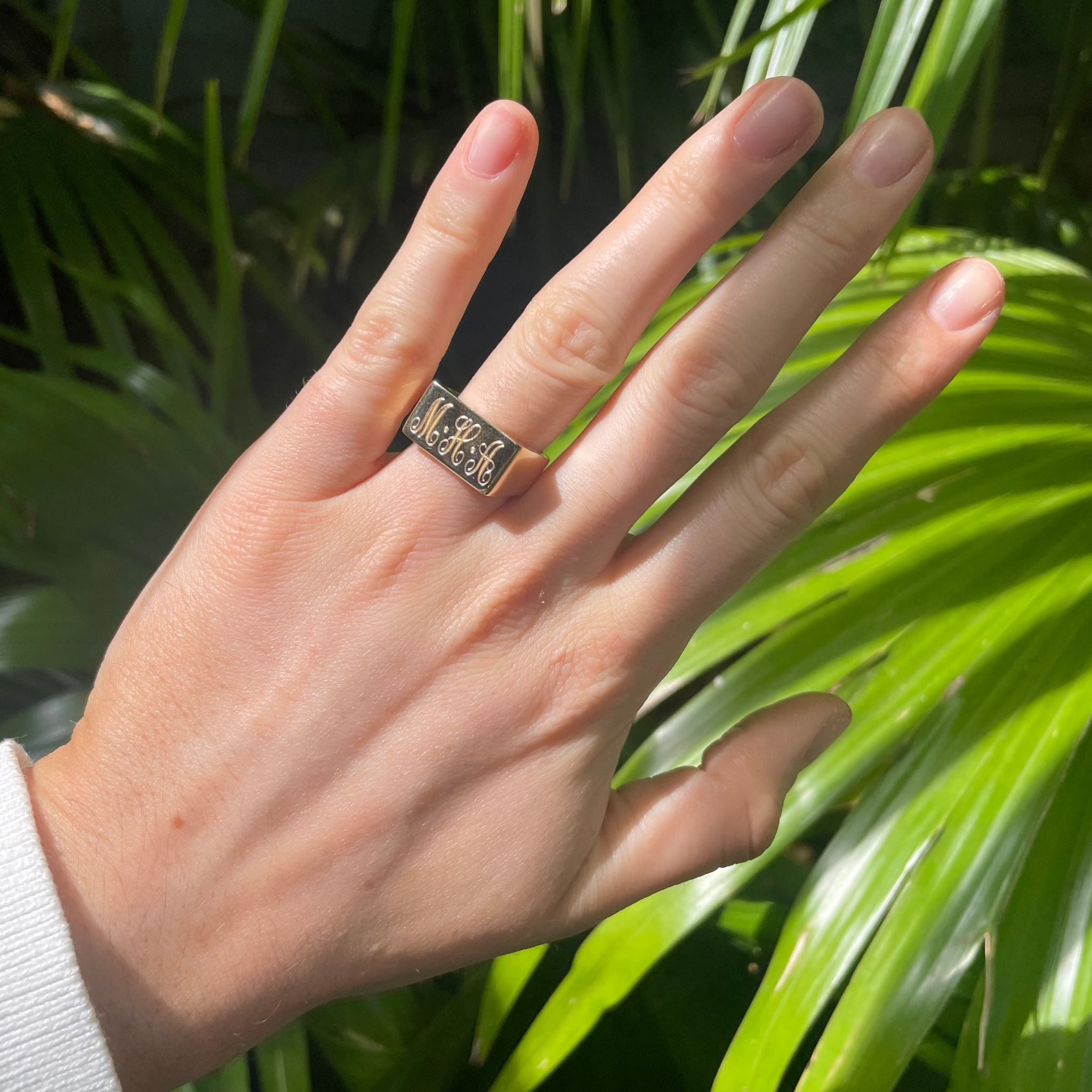 14K Gold Personalized Signet Ring for Men & Women - Custom Engraved Initials, Name or Date - Perfect for Weddings, Anniversaries & Gifts