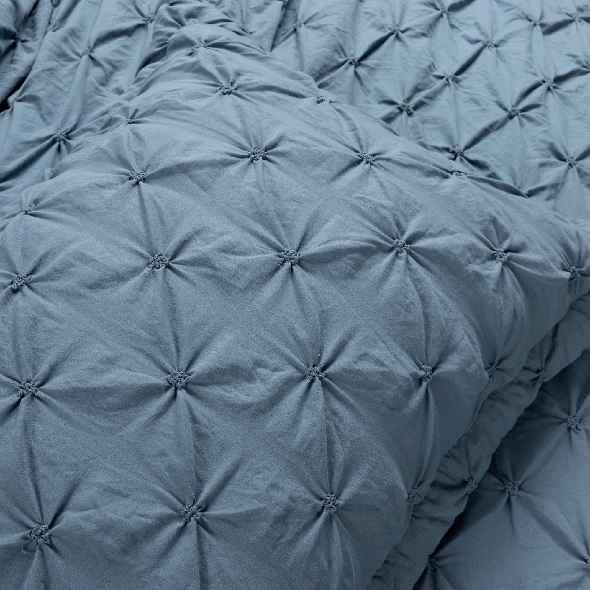 Luxury Lush Decor Ravello Pintuck Duvet Cover Set - 3 Piece Oversized Bedding with Textured Design - Elegant Farmhouse & Traditional Glam Style - Full/Queen Size in Stormy Blue - Perfect for Master Bedroom, Guest Room & Cozy Home Decor