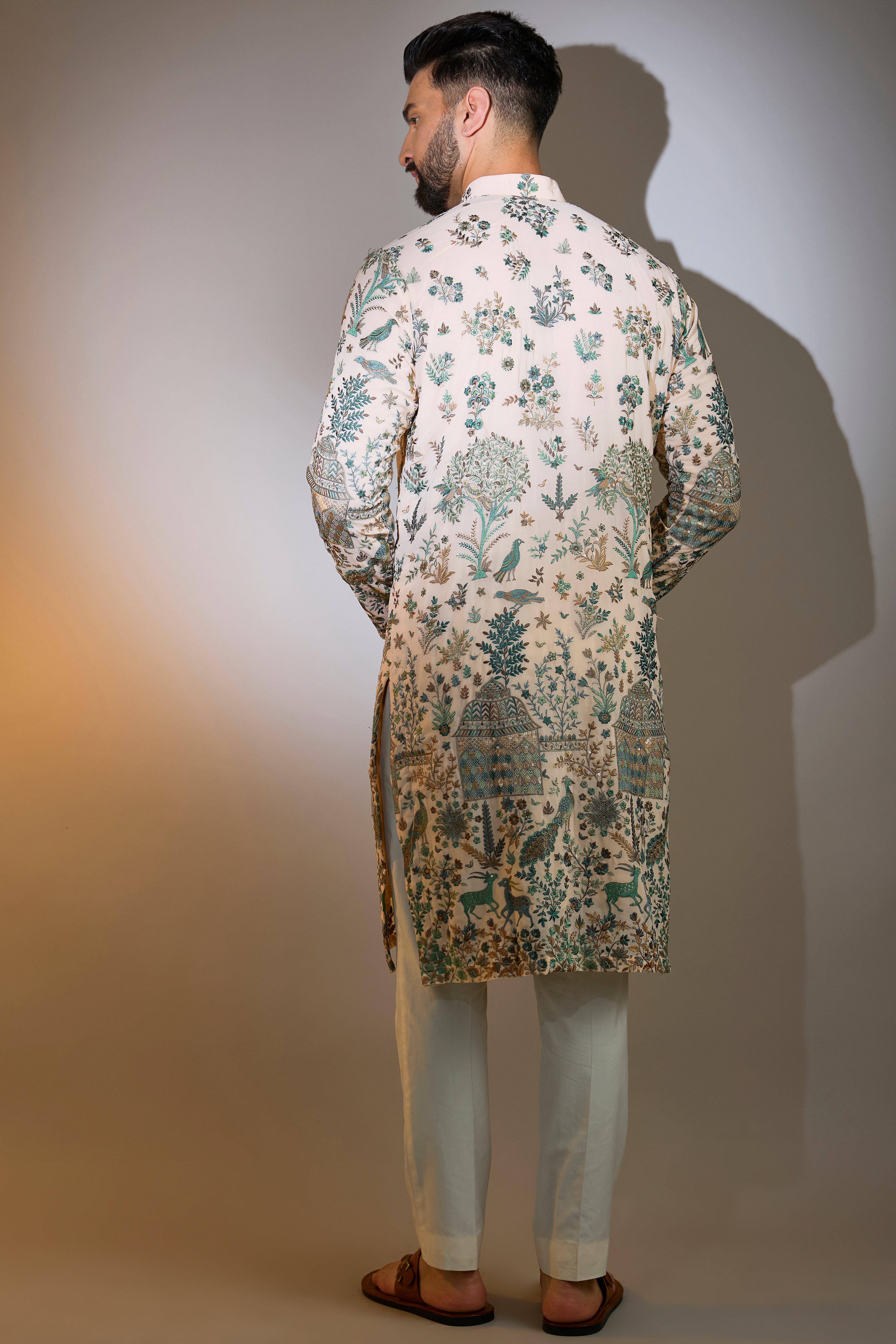 Peach Threadwork Kurta with Intricate Floral & Fauna Motifs - Elegant Ethnic Wear for Festivals, Weddings & Special Occasions