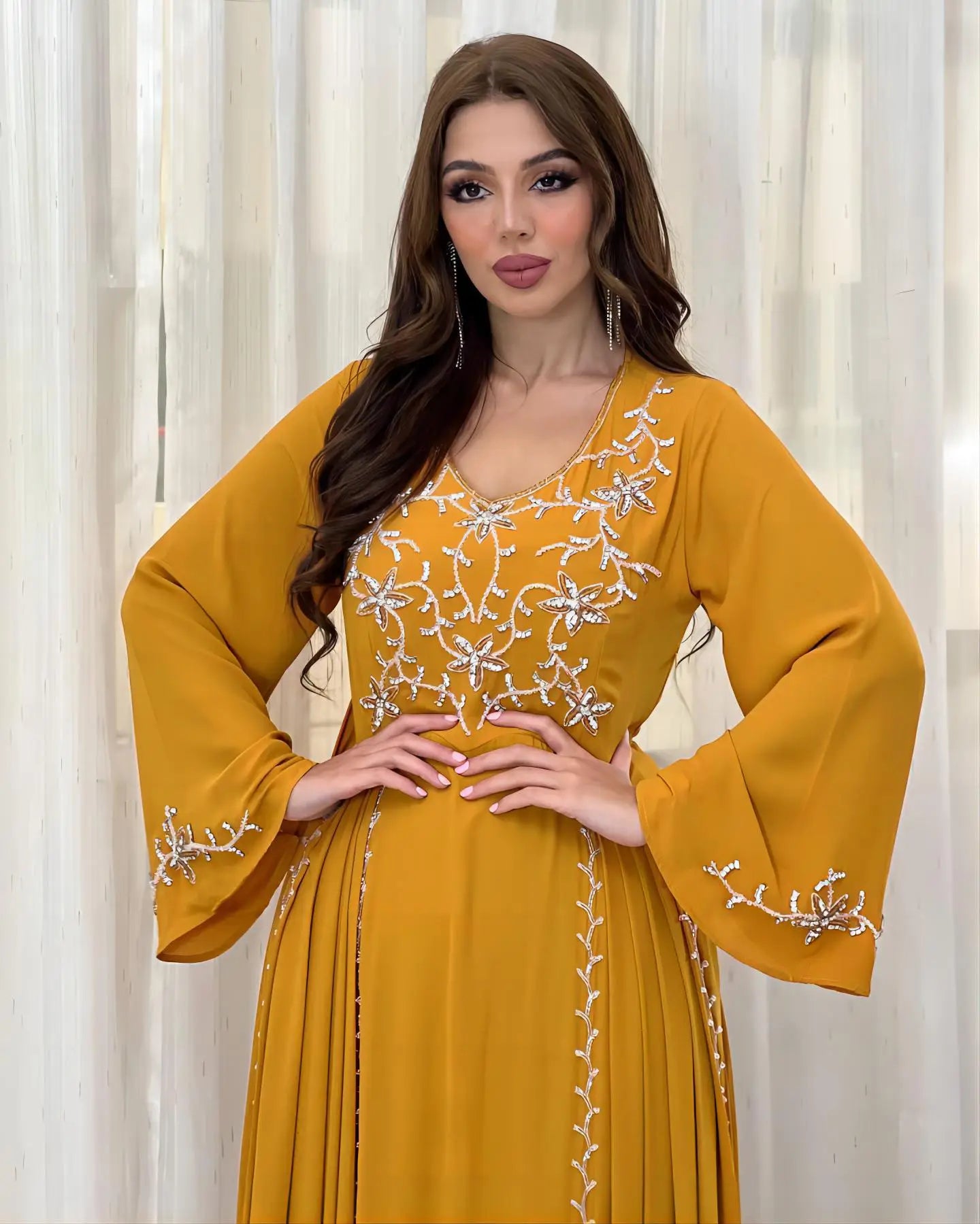 Elegant Eid Caftan Dress with Embroidery Applique - Perfect for Festive Celebrations & Special Occasions