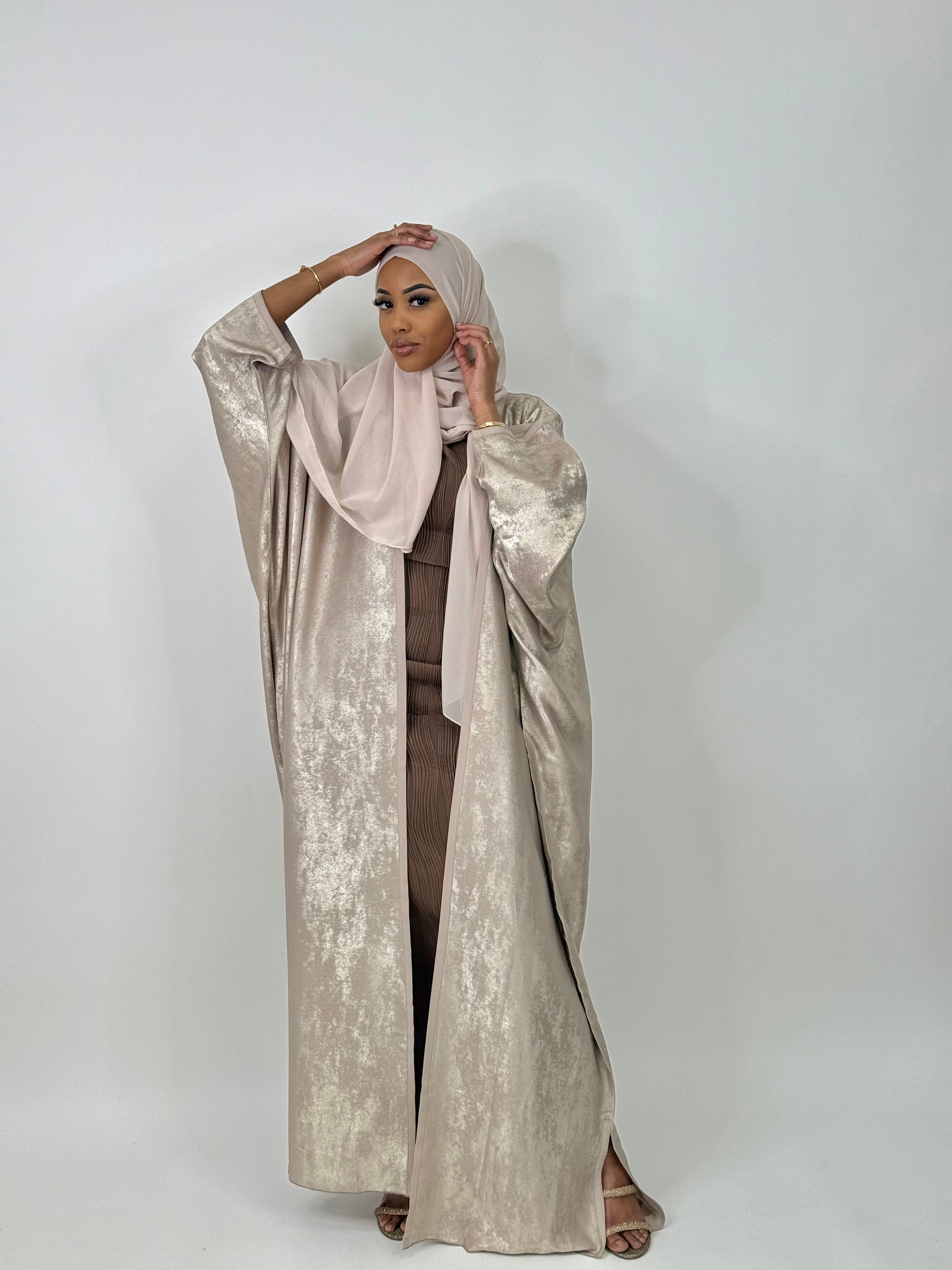 Elegant Classic Gold Abaya for Women - Modest Islamic Dress for Prayer, Wedding & Special Occasions