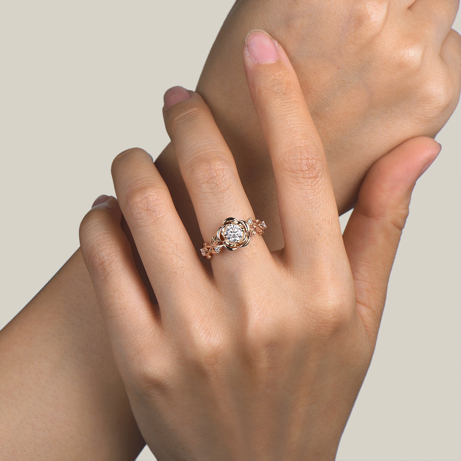 Round Cut Moissanite Floral Engagement Ring - Diamond Leaf Branch Twisted Wedding Band for Women | Perfect for Proposals, Anniversaries & Romantic Occasions