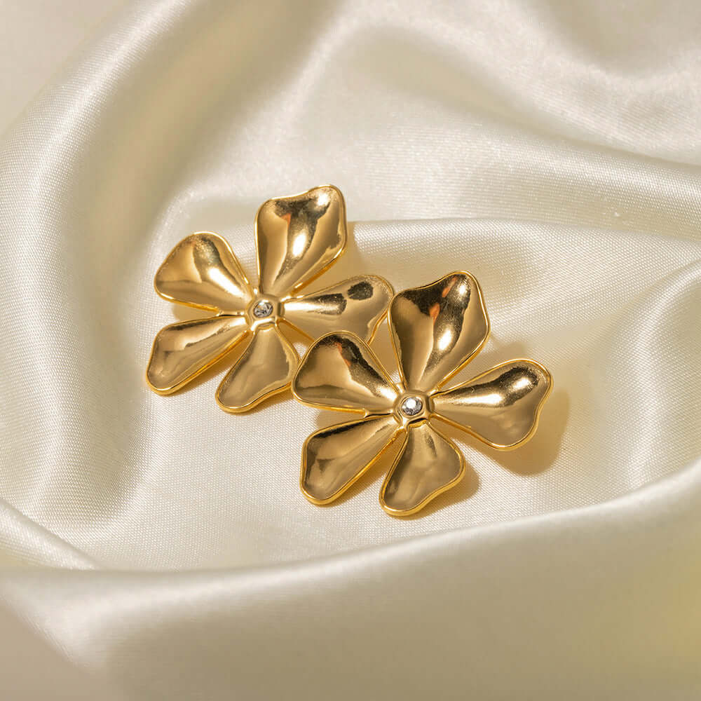 18K Gold Plated Five Leaf Large Flower Stud Earrings for Women - Elegant Floral Fashion Jewelry Gift for Birthday, Anniversary & Special Occasions | JDE041