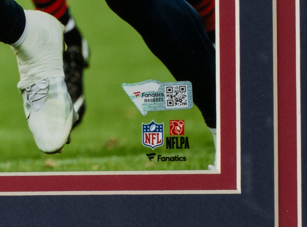 Dameon Pierce Autographed Signed Framed Houston Texans 8x10 Football Photo - Limited Edition Collectible for NFL Fans, Man Cave Decor, Sports Memorabilia Gift