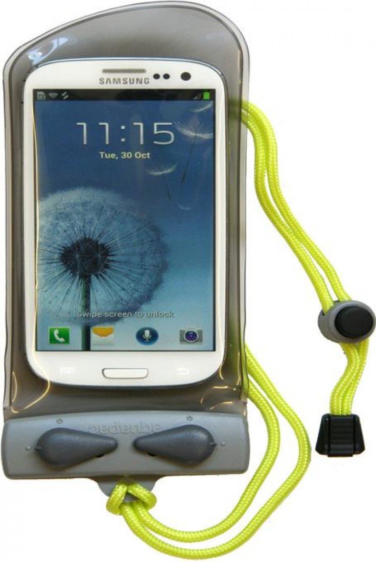 Waterproof iPhone 5 Case - Aquapac Mini Pouch for Swimming, Beach & Outdoor Activities | Holiday Travel Essential | Protects from Rain, Sand & Splashes
