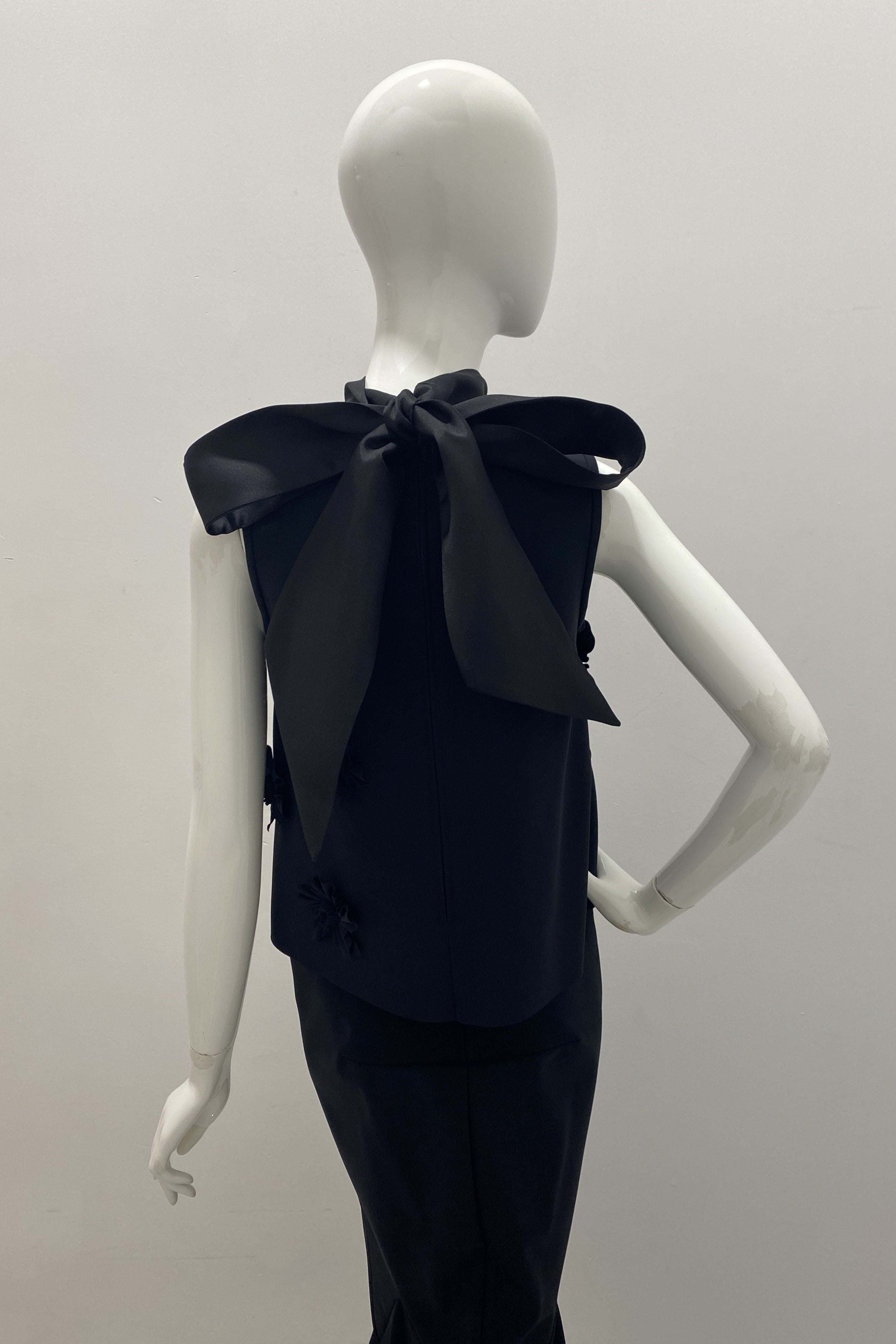 Greta Constantine Women's Quince Floral Applique Tie Detail Blouse - Elegant Party & Evening Wear for Special Occasions