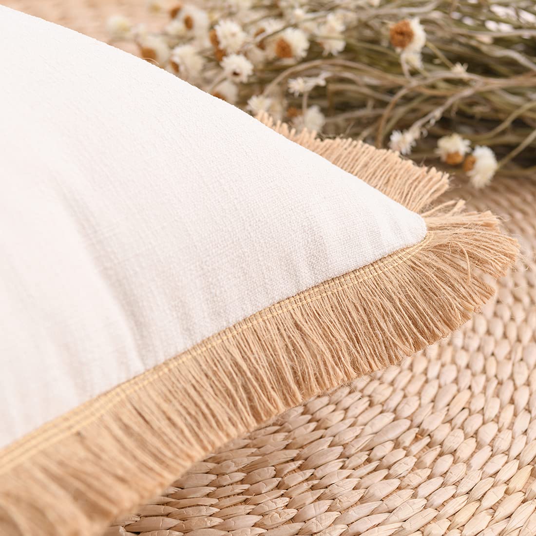 VCTOPS 2-Pack Cotton Linen Throw Pillow Covers with Fringe - Farmhouse Decorative Cushion Covers for Sofa, Couch, Bed & Car (Cream, 12x20 Inches) - Perfect for Living Room, Bedroom & Home Decor