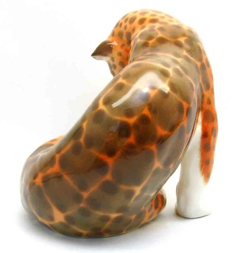 Hand-Painted Lomonosov Porcelain Leopard Figurine - Russian Collectible Art Piece for Home Decor & Gift Giving