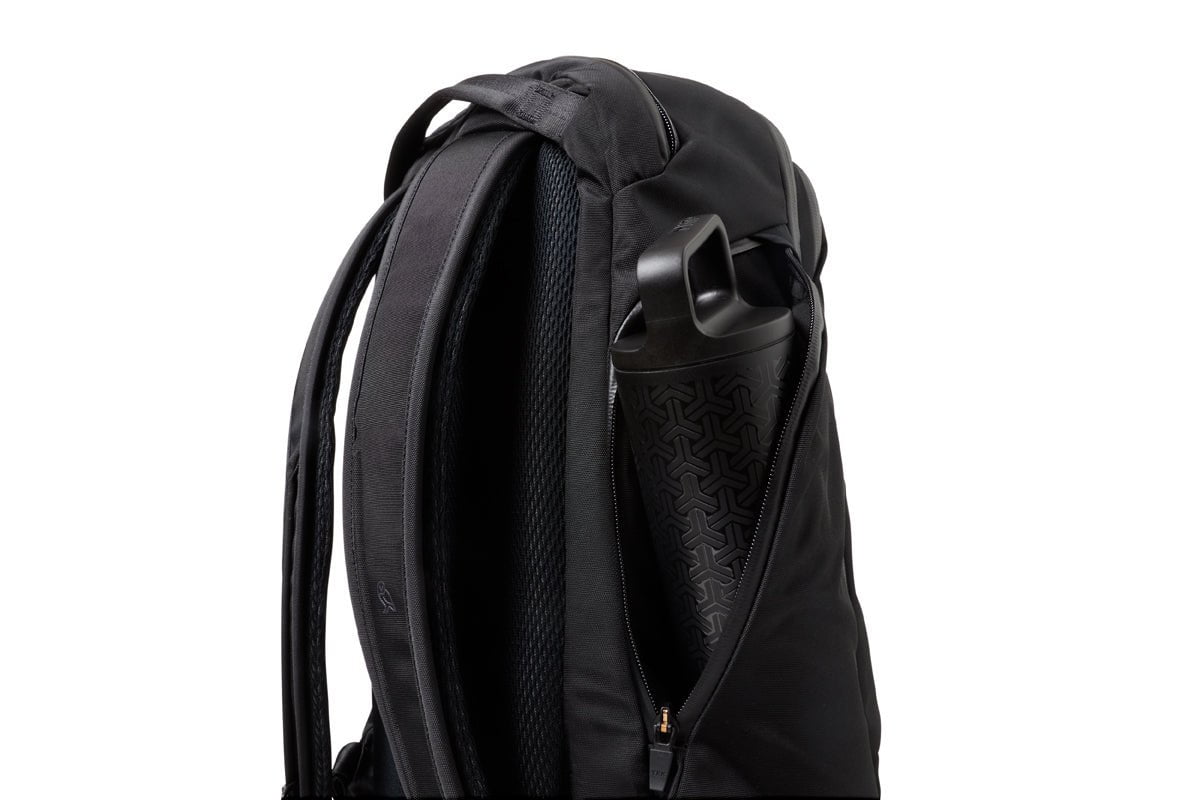Bellroy Transit Workpack Pro 22L - Premium Water-Resistant Laptop Backpack for Work & Travel | Durable Business Commuter Bag with USB Charging Port | Perfect for Office, Business Trips & Daily Use