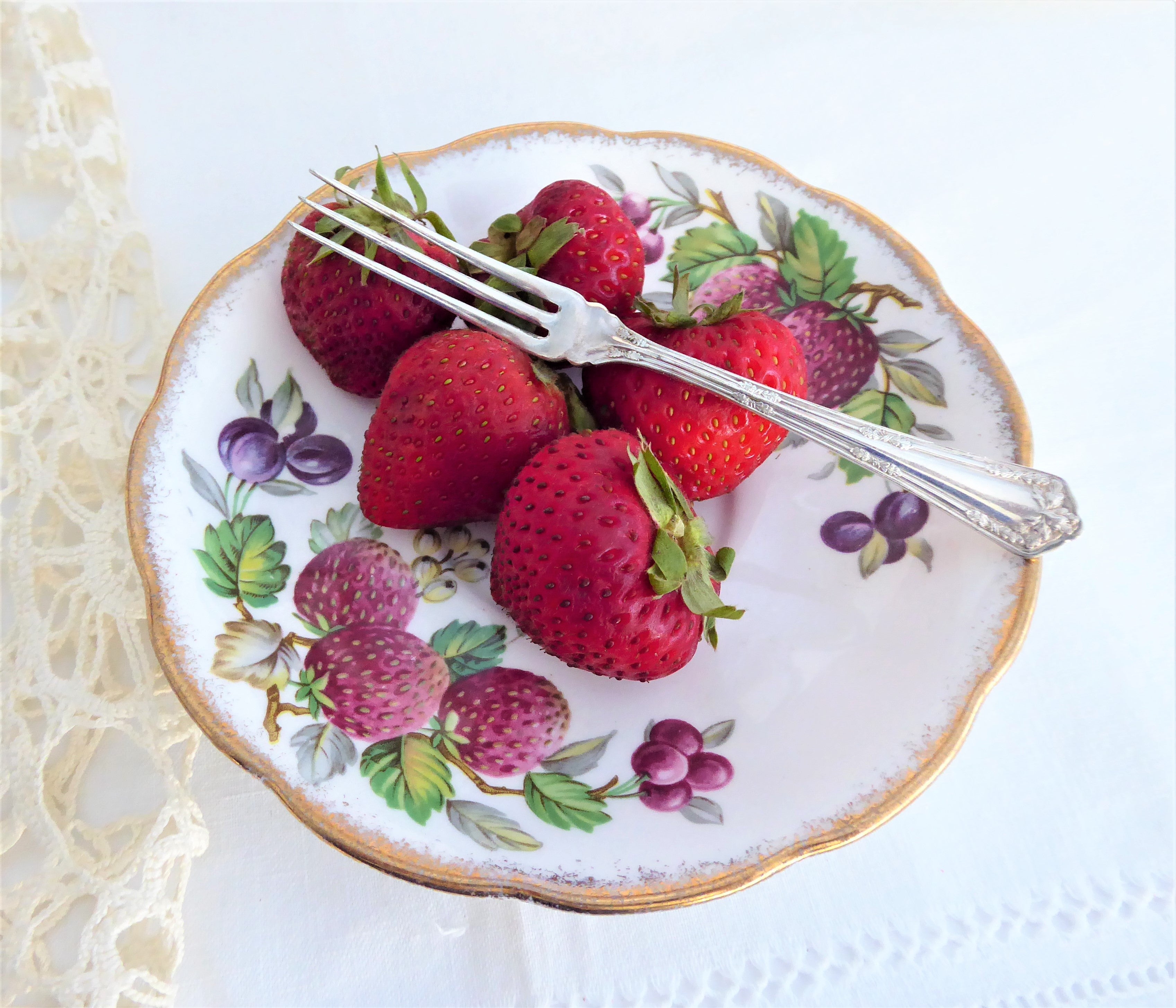 Vintage 1910s Silver Plated Strawberry Fork - 2 Prong, 5 Inch, Fair Oak Rogers Oak Pattern (No Monogram) - Perfect for Antique Tea Parties, Vintage Table Settings & Collectors