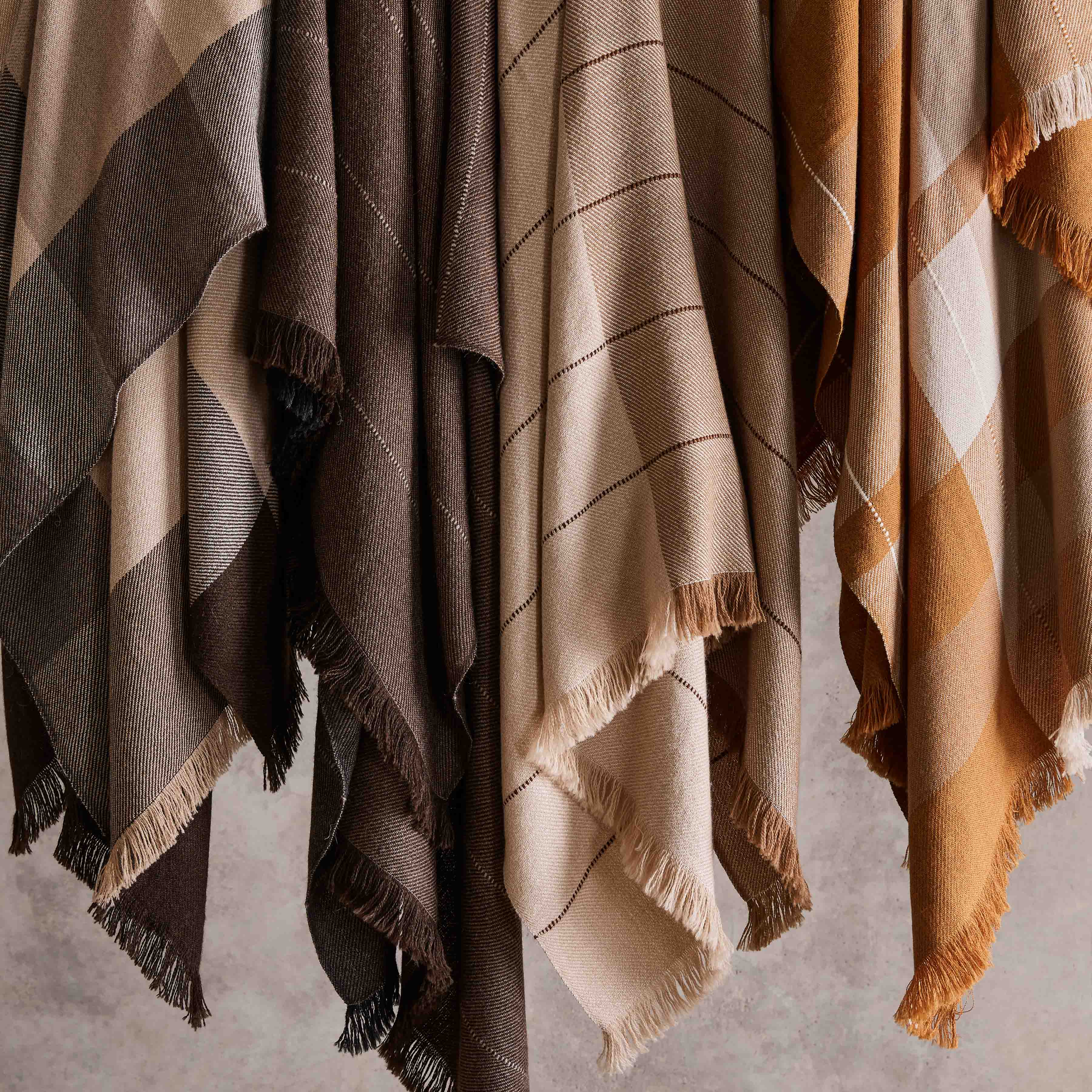 Soft Marisol Alpaca Throw Blanket - Luxurious 100% Alpaca Wool for Cozy Home & Travel - Perfect for Sofa, Bed, and Outdoor Picnics