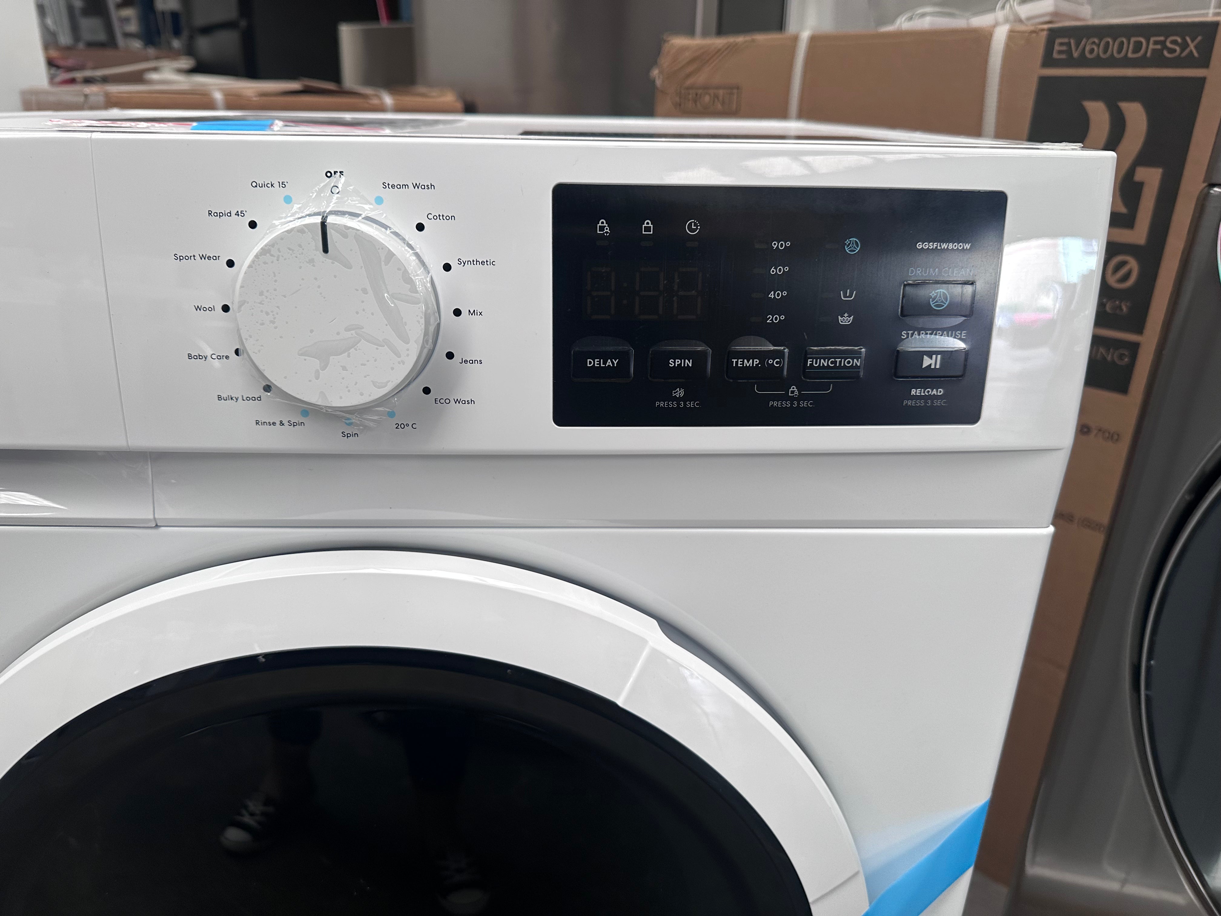 Solt 8kg Front Load Washing Machine - Compact Space-Saving Design (Carton Damage Only) - Perfect for Apartments, Dorms & Small Laundry Rooms