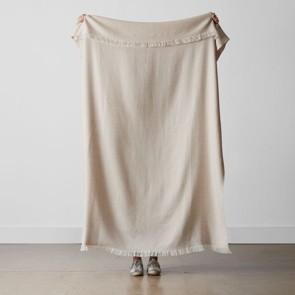 Soft & Cozy Alpaca Wool Throw Blanket - Luxurious Handwoven 100% Baby Alpaca - Perfect for Couch, Bed & Winter Warmth - Elegant Home Decor Gift