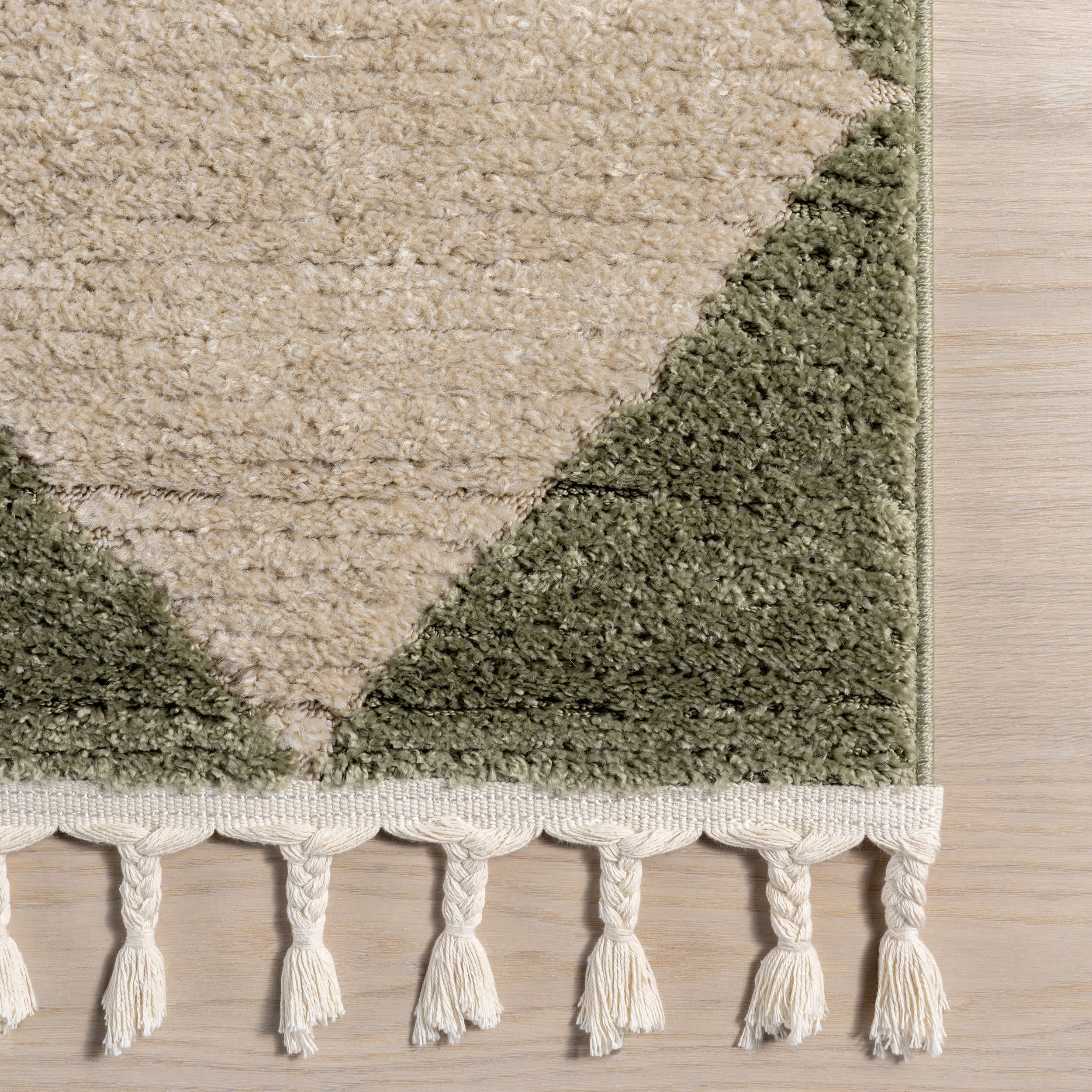 Luxury Aylin Diamond Tasseled Area Rug - Emerald Green Bohemian Style Handmade Carpet for Living Room, Bedroom Decor | Soft & Durable Home Accent Piece