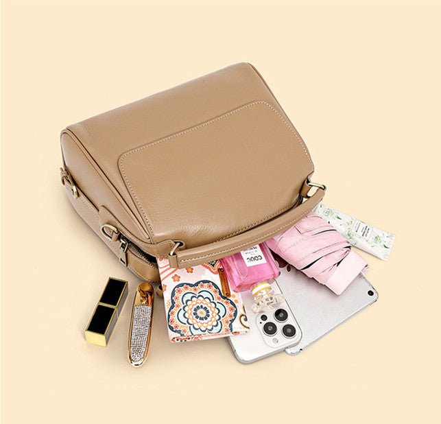 Stylish and Versatile Women's Handbag - Fashionable Crossbody Purse for Work, Travel, and Everyday Use